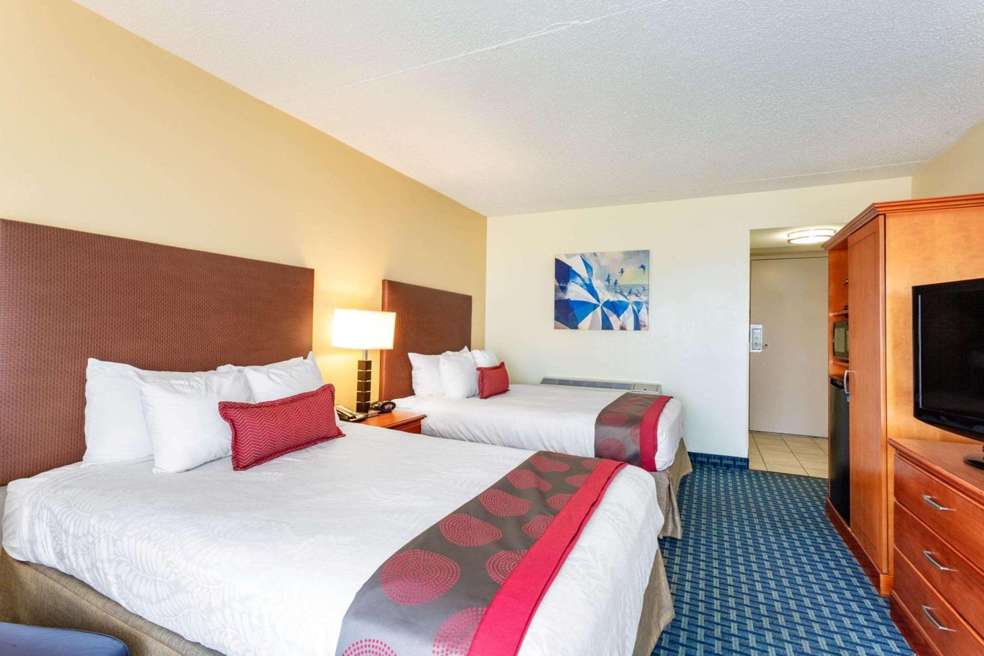Ramada Plaza by Wyndham Virginia Beach Oceanfront photo 38