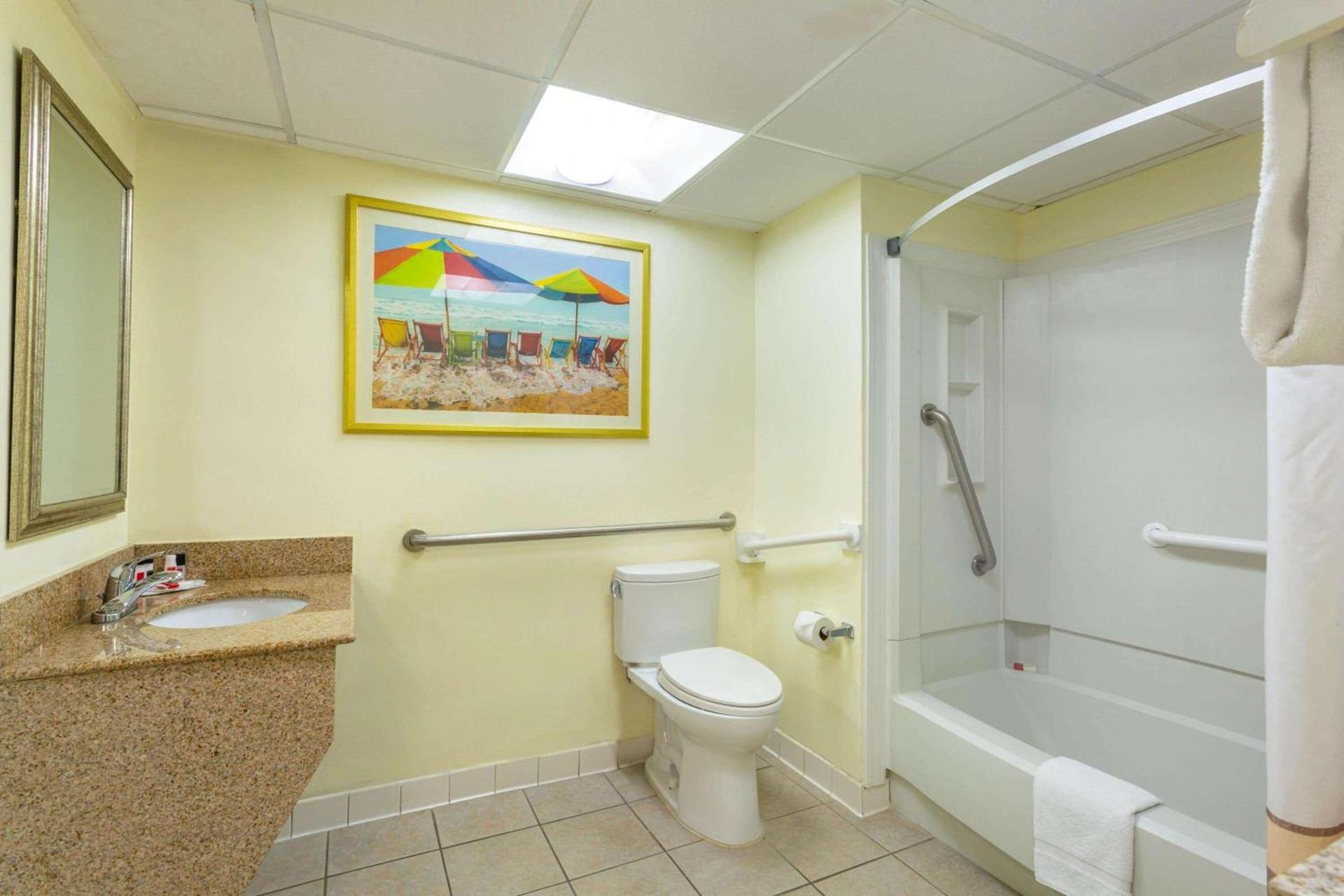 Ramada Plaza by Wyndham Virginia Beach Oceanfront photo 30