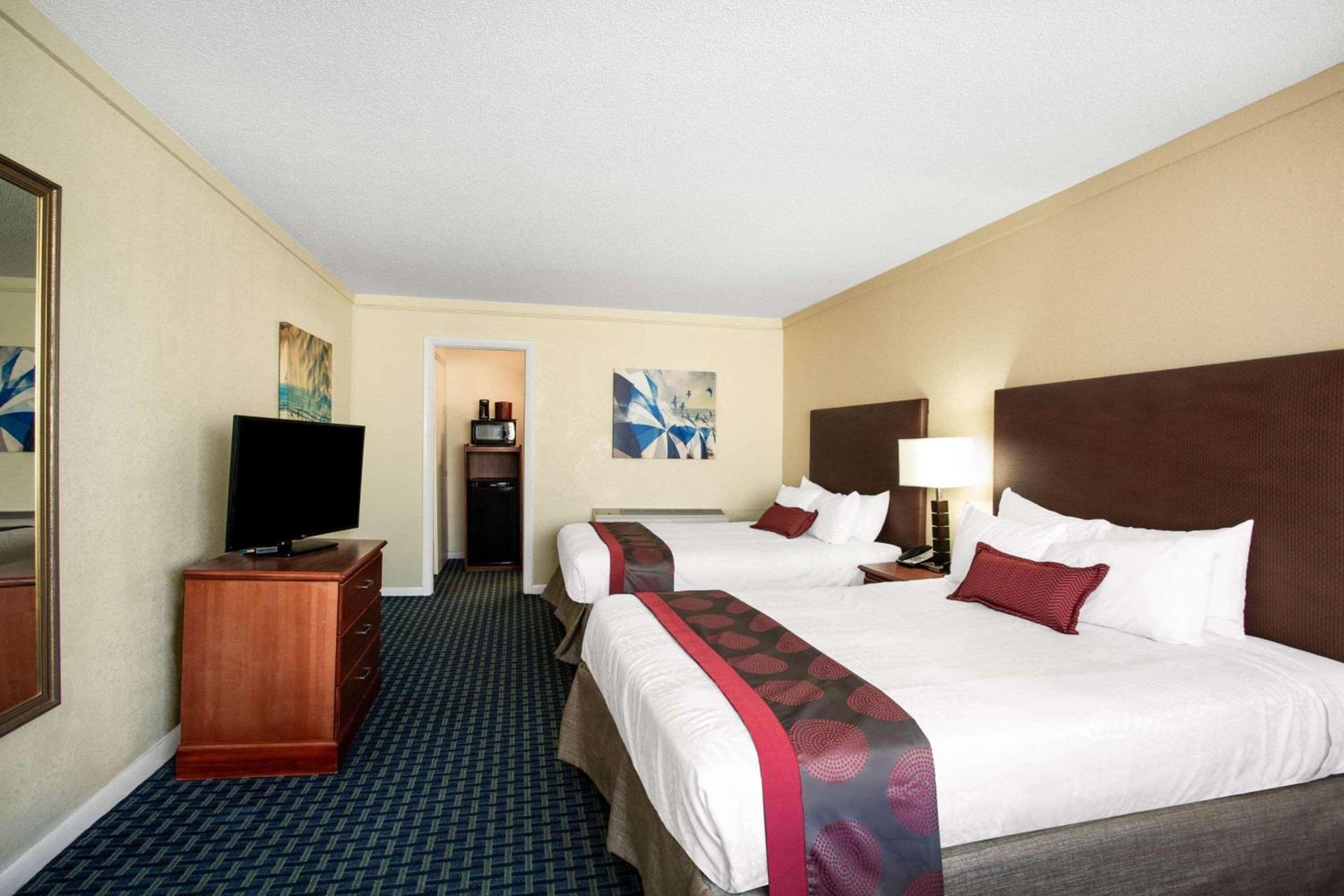 Ramada by Wyndham Virginia Beach photo 20