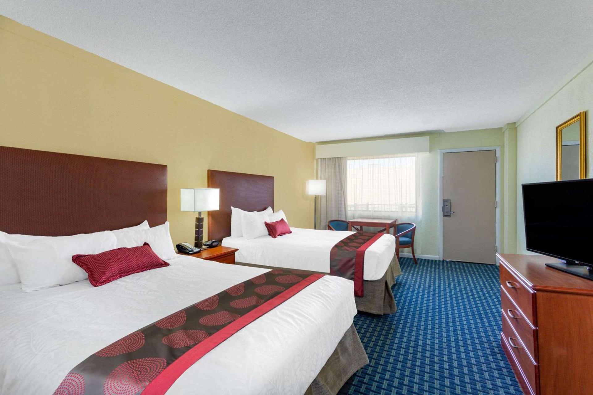 Ramada by Wyndham Virginia Beach photo 21