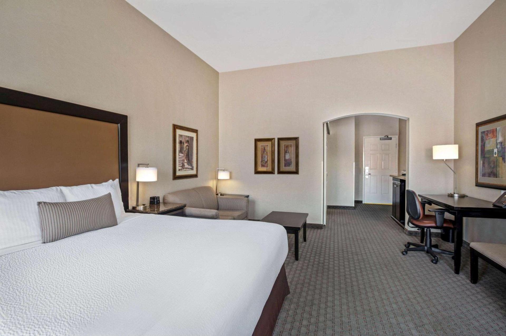 La Quinta by Wyndham Paso Robles photo 43