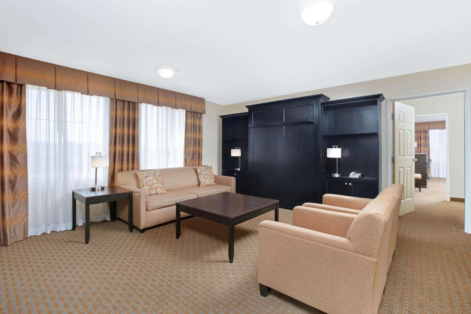 La Quinta by Wyndham Paso Robles photo 39