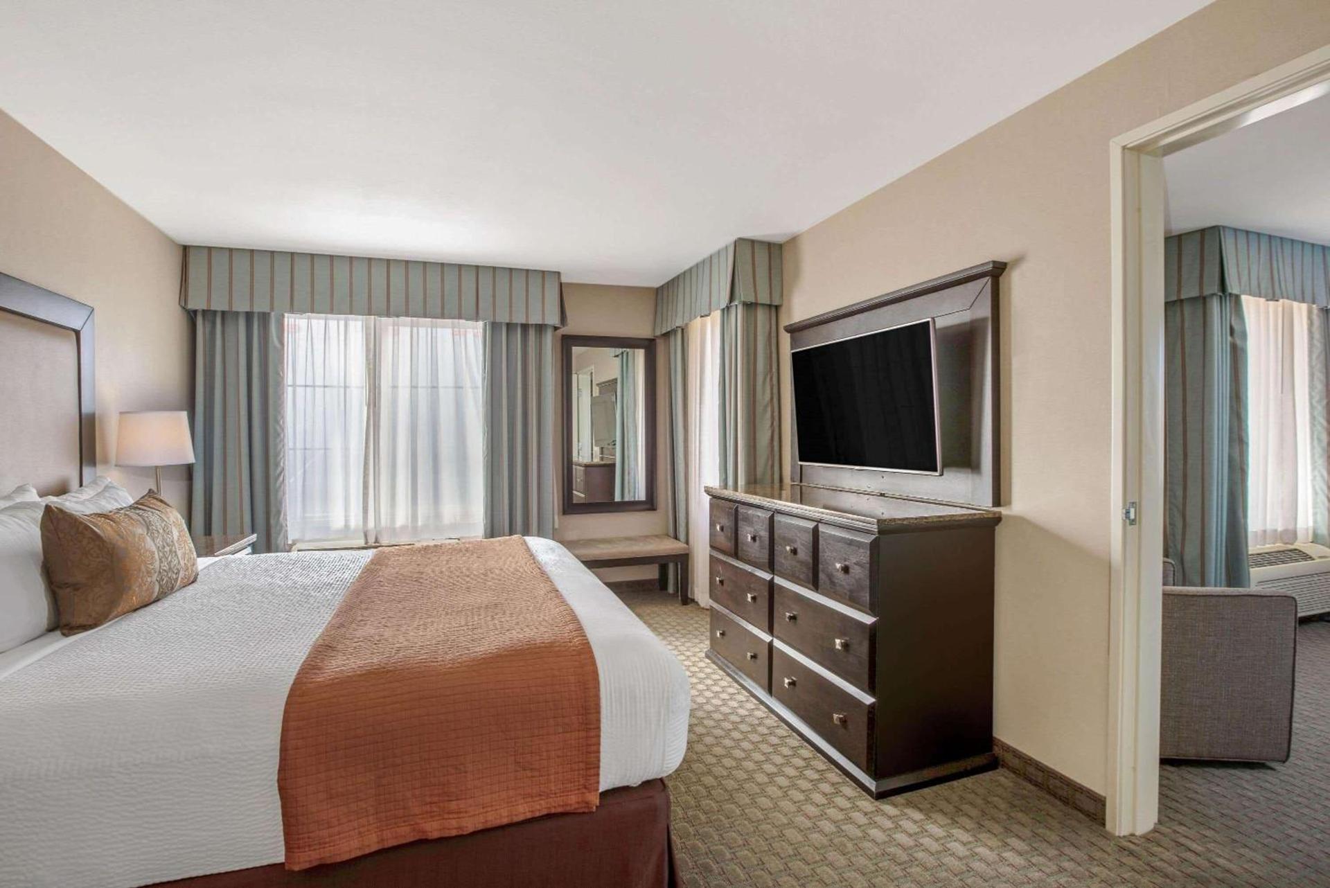 La Quinta by Wyndham Paso Robles photo 30