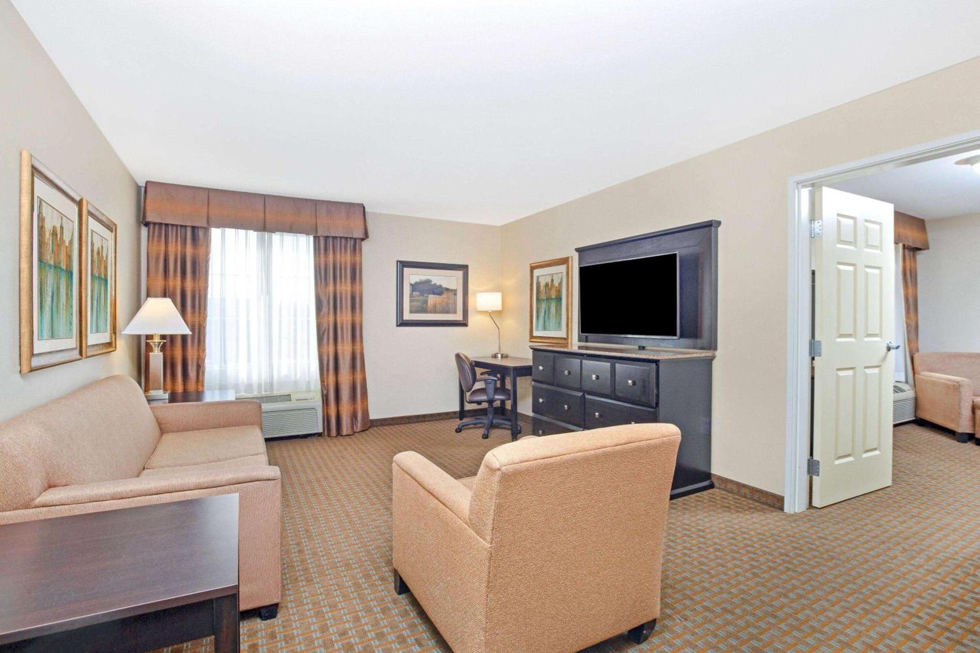 La Quinta by Wyndham Paso Robles photo 31