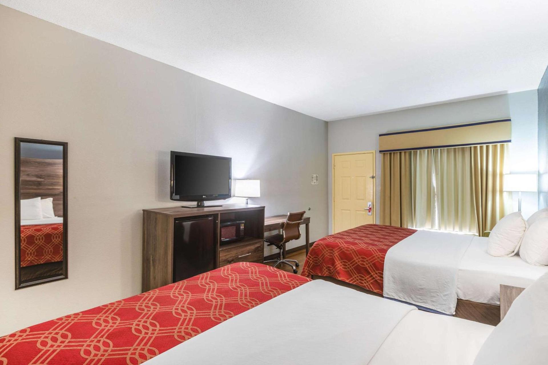 Royal Palms Inn photo 17