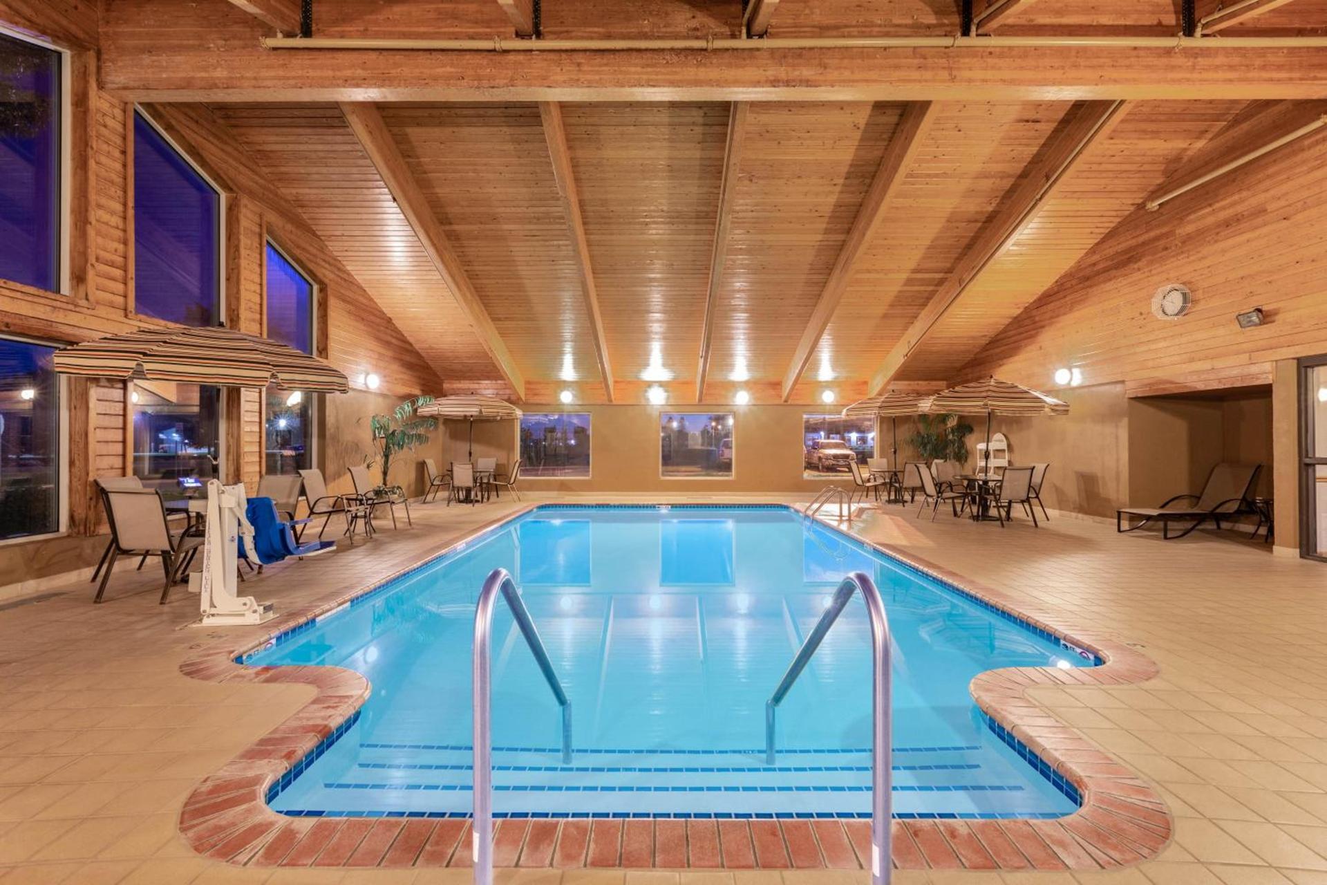 SureStay Plus Hotel by Best Western Litchfield photo 11