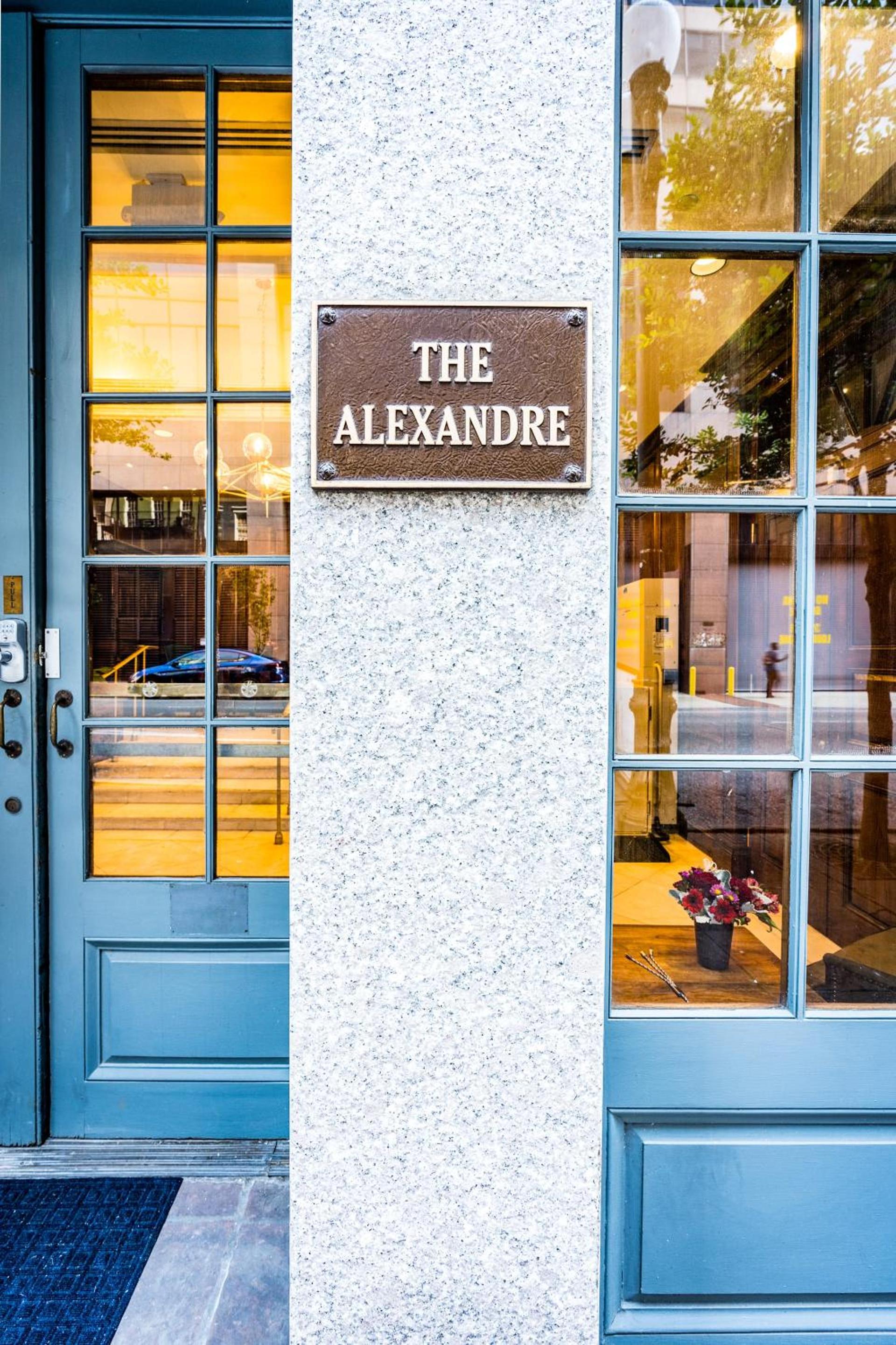 The Alexandre photo 2