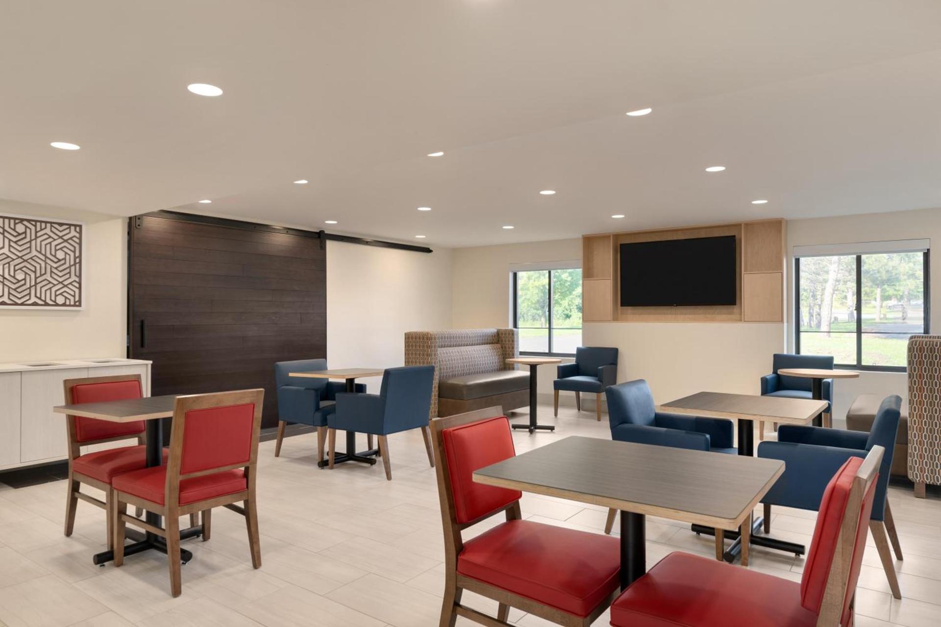 Holiday Inn Express Plattsburgh by IHG photo 33