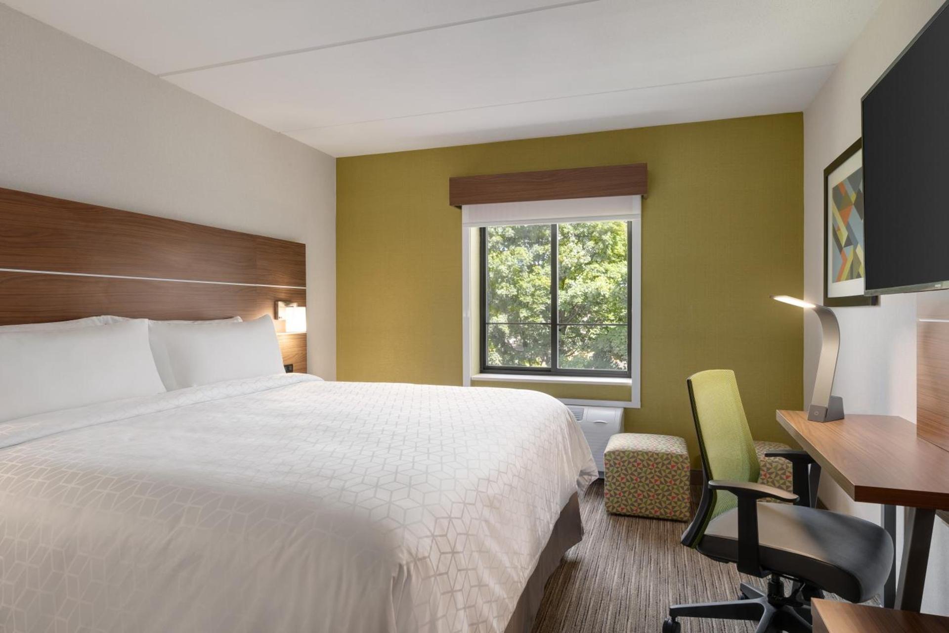 Holiday Inn Express Plattsburgh by IHG photo 19
