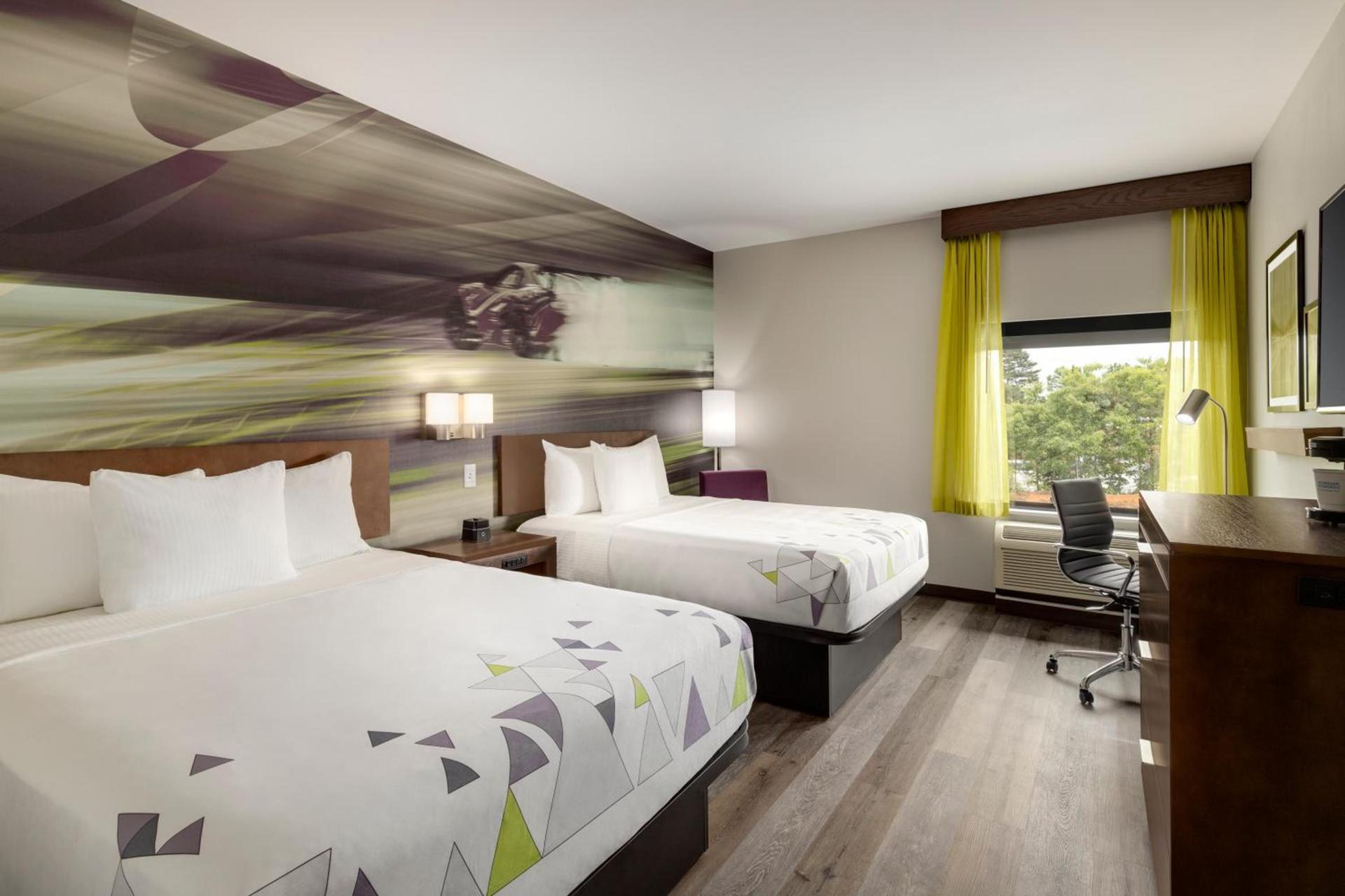 La Quinta Inn & Suites by Wyndham Braselton photo 10