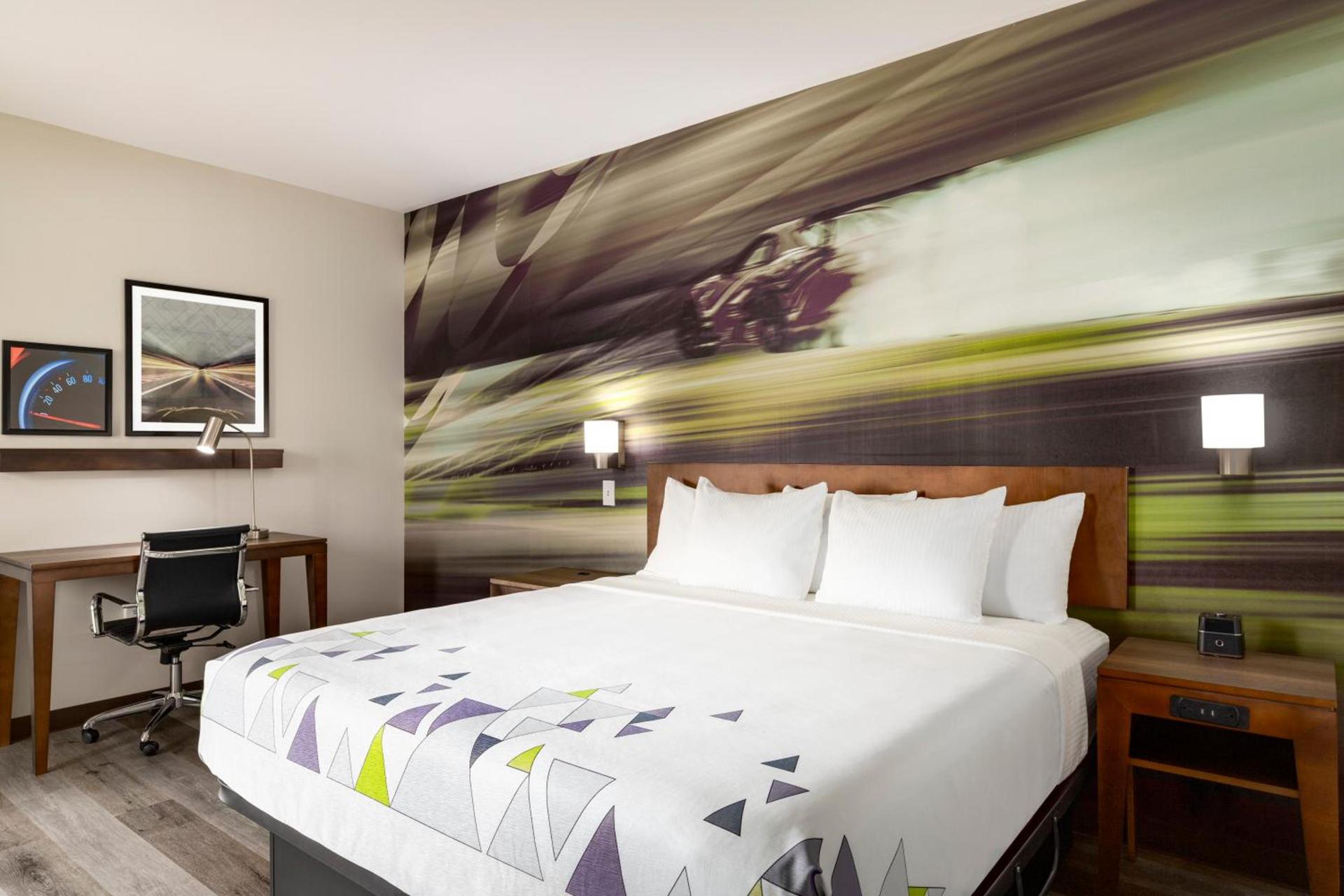 La Quinta Inn & Suites by Wyndham Braselton photo 20