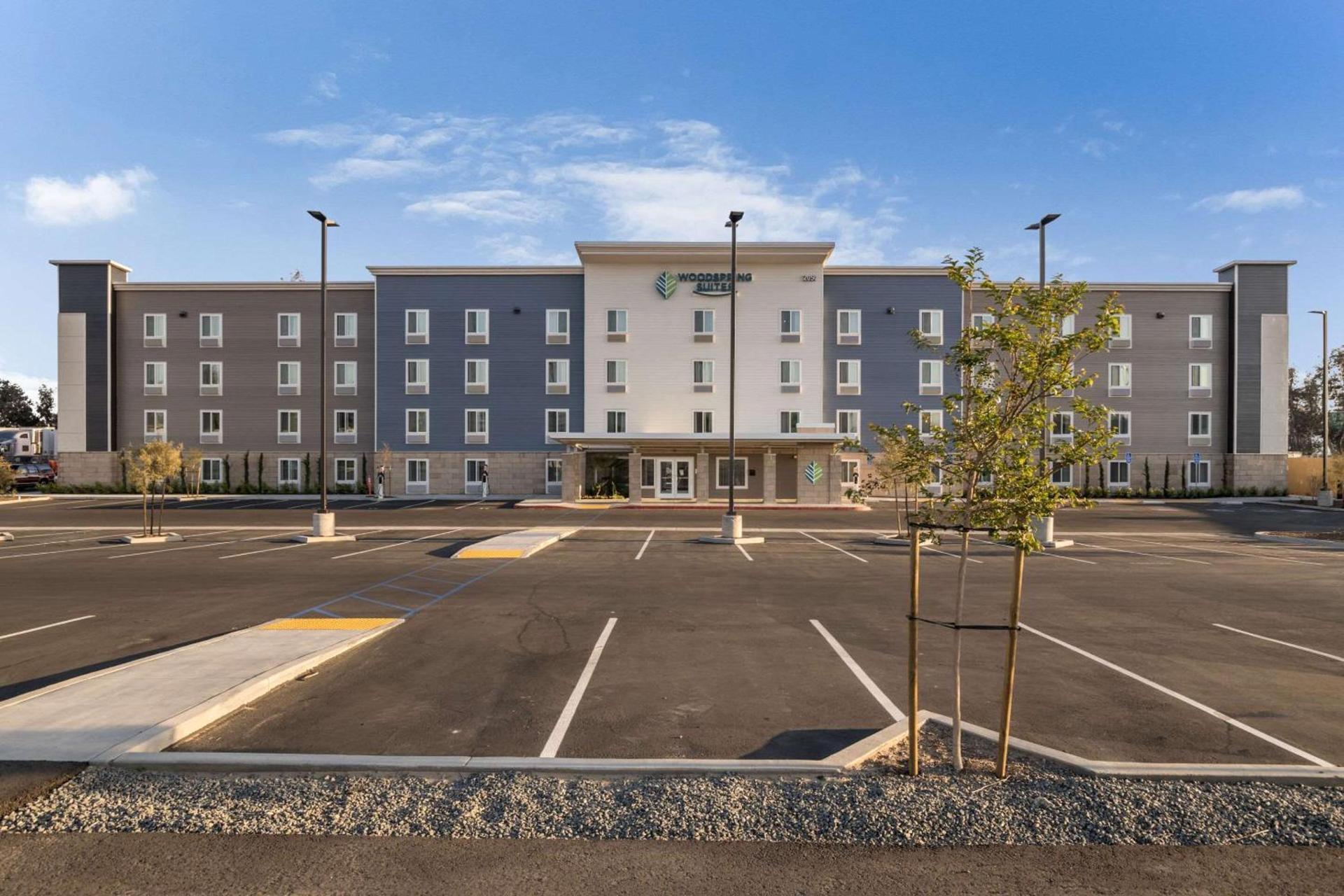 WoodSpring Suites Colton photo 5