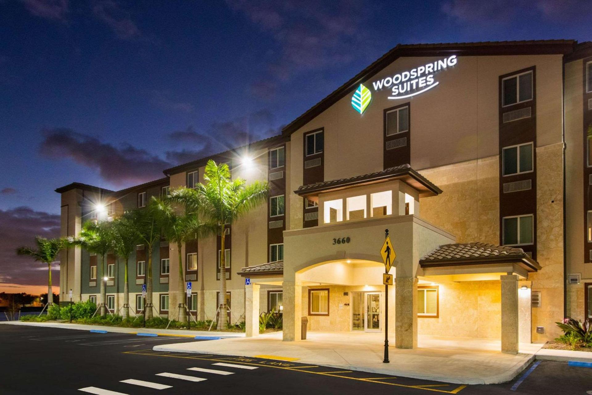 WoodSpring Suites Miramar photo 3