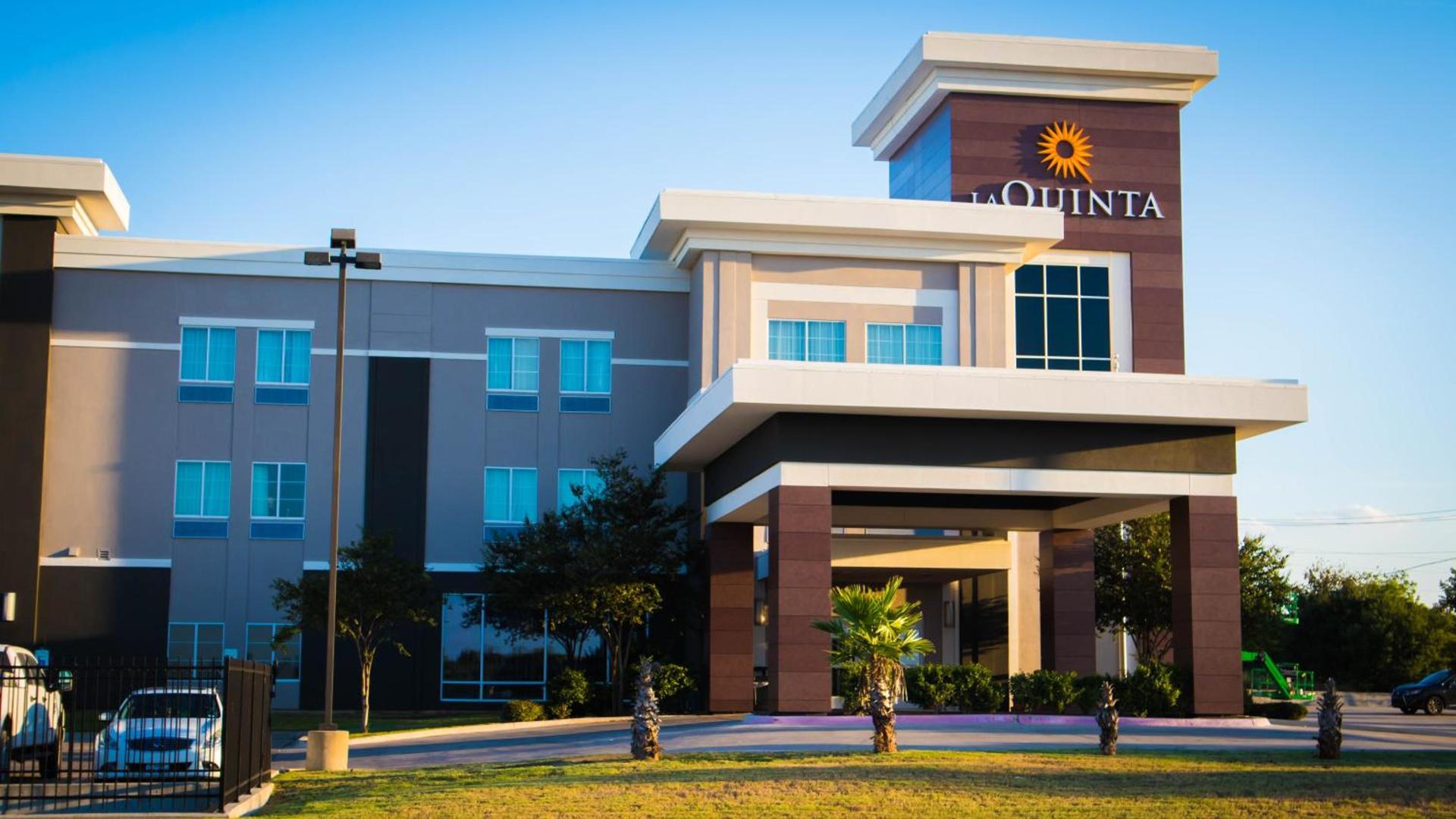 La Quinta by Wyndham Karnes City - Kenedy photo 16