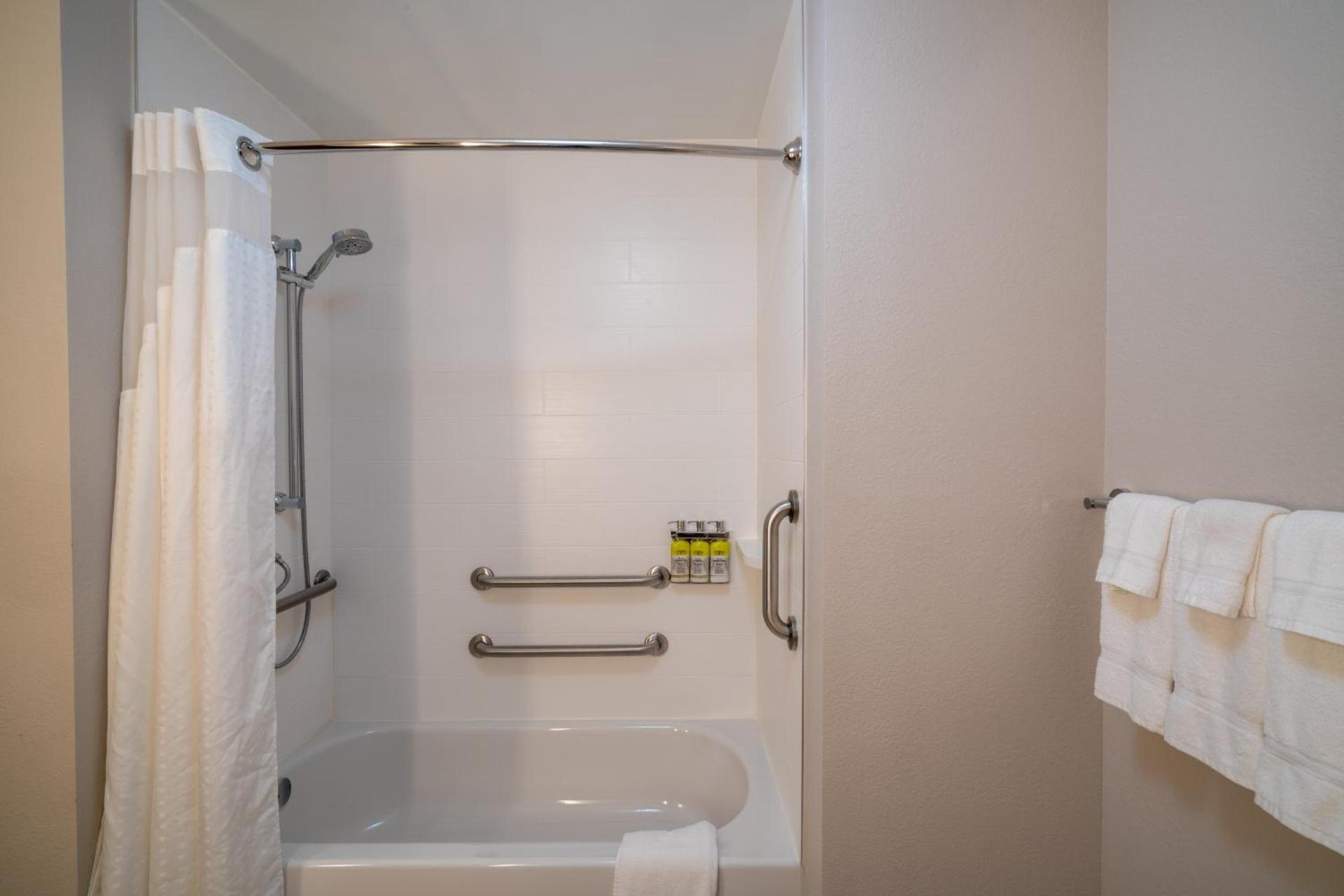 Holiday Inn Express & Suites Atlanta Airport NE - Hapeville by IHG photo 25