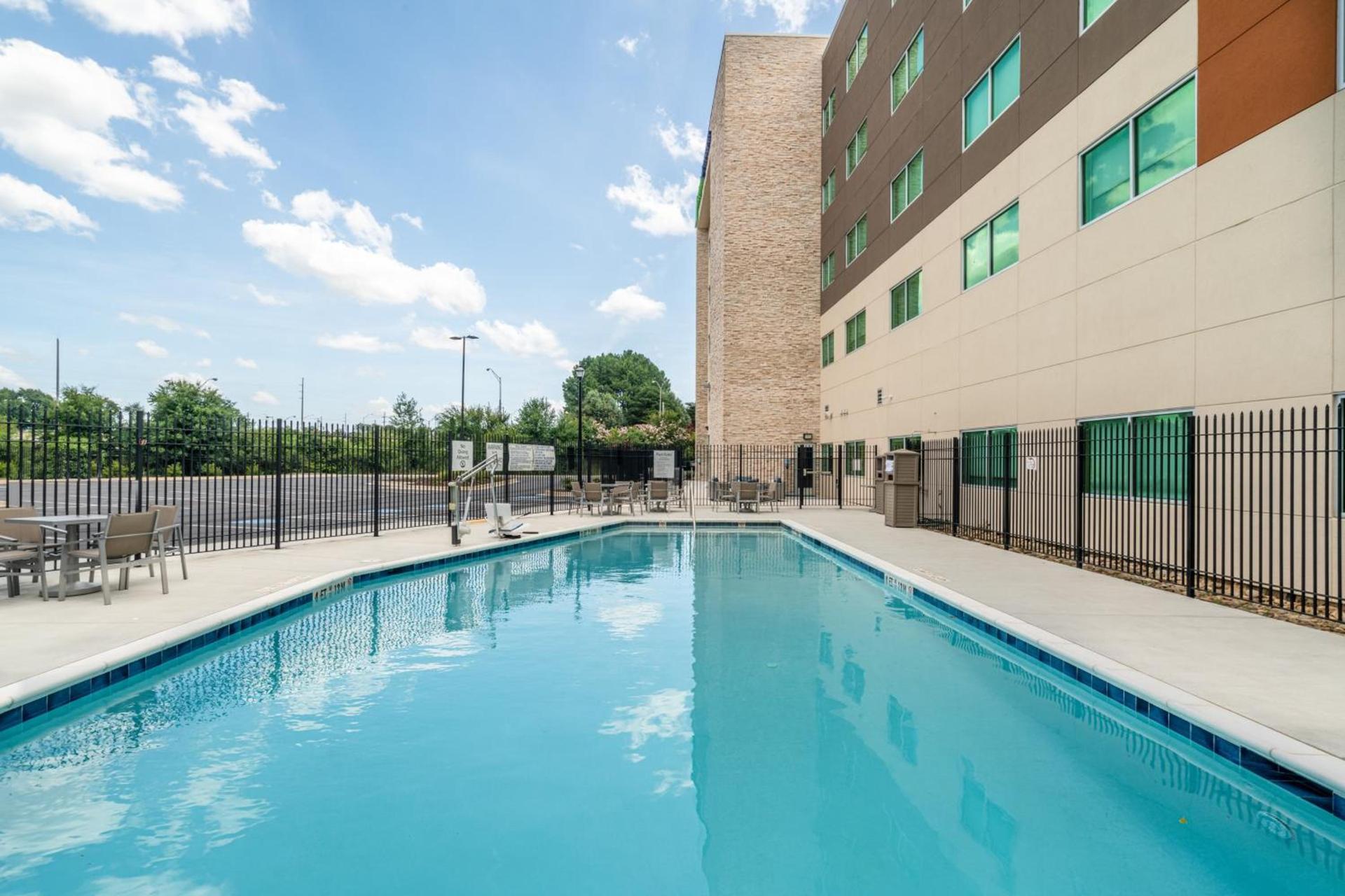 Holiday Inn Express & Suites Atlanta Airport NE - Hapeville by IHG photo 16