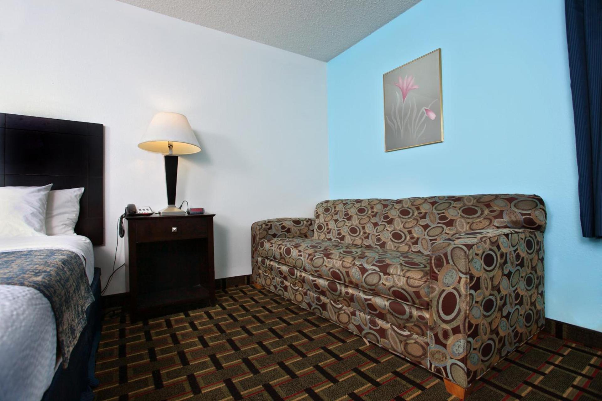 Coratel Inn & Suites by Jasper Newton photo 17