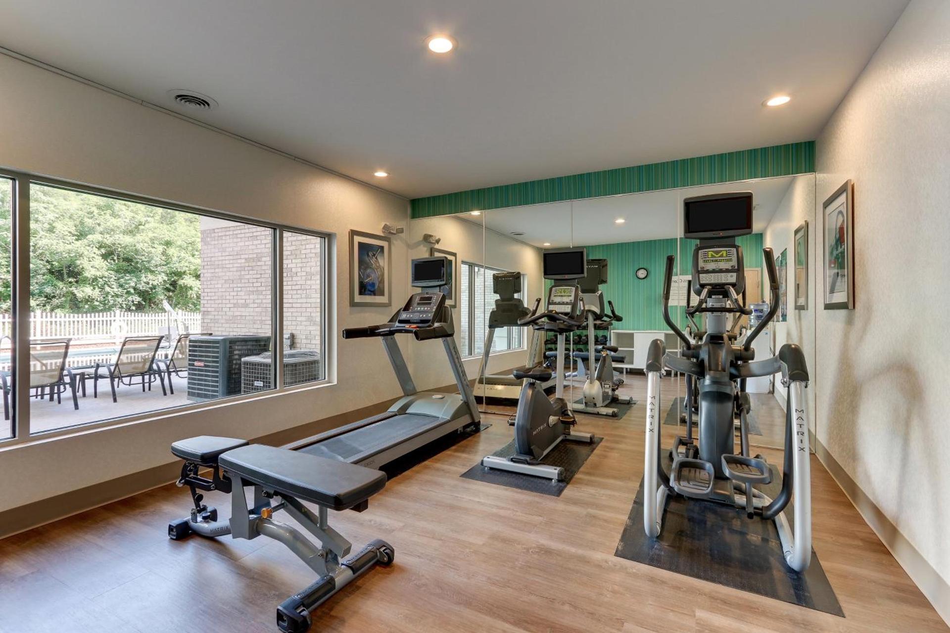 Holiday Inn Express Hotel & Suites Corbin by IHG photo 26