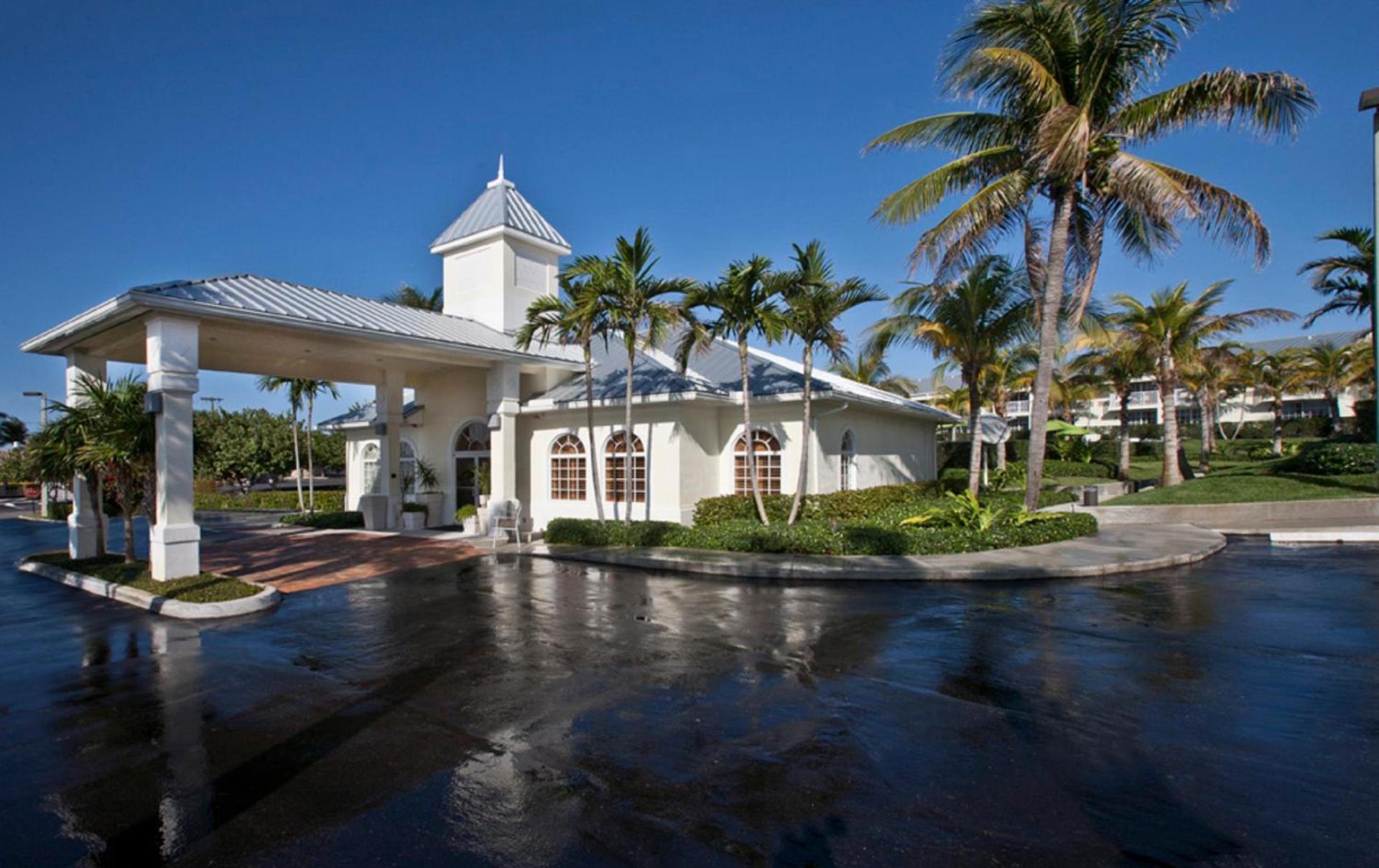 Holiday Inn Express- North Palm Beach and IHG Hotel photo 34