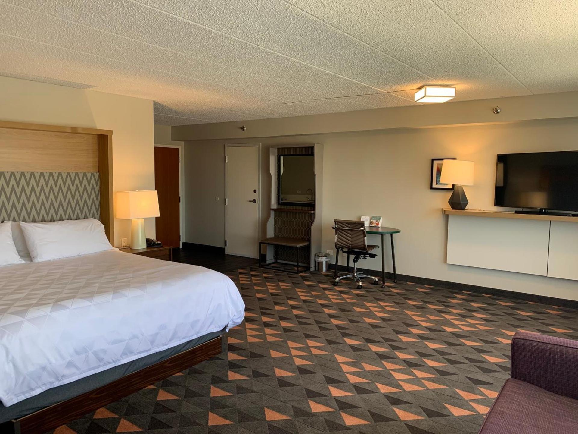 Holiday Inn Chicago Nw Crystal Lk Conv Ctr by IHG photo 13