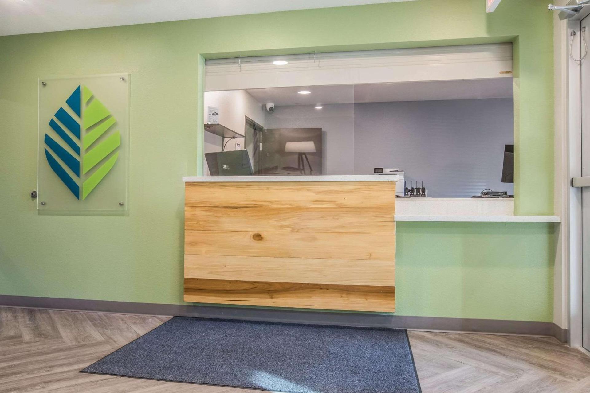 WoodSpring Suites Atlanta McDonough photo 8