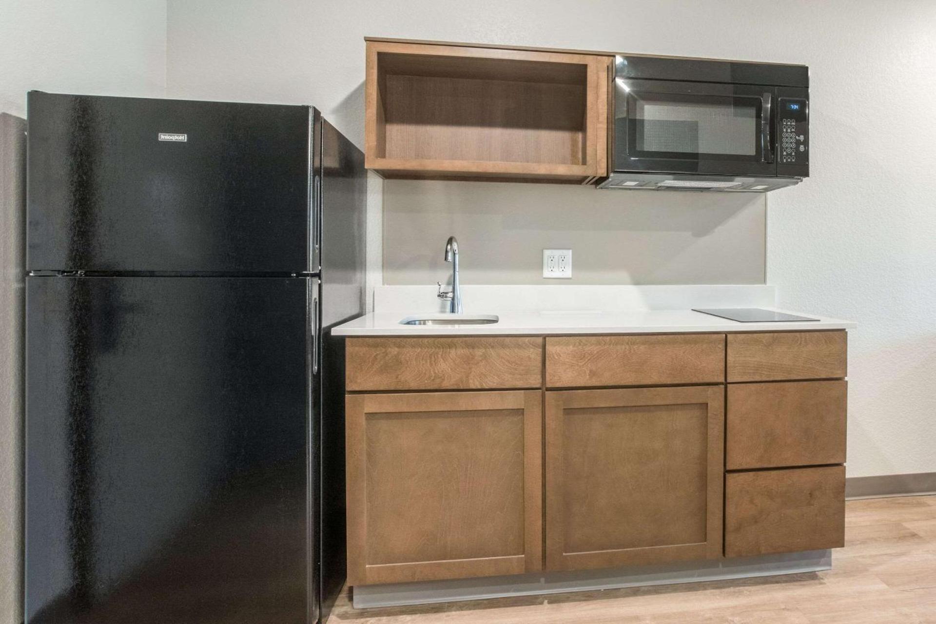 WoodSpring Suites Atlanta McDonough photo 12