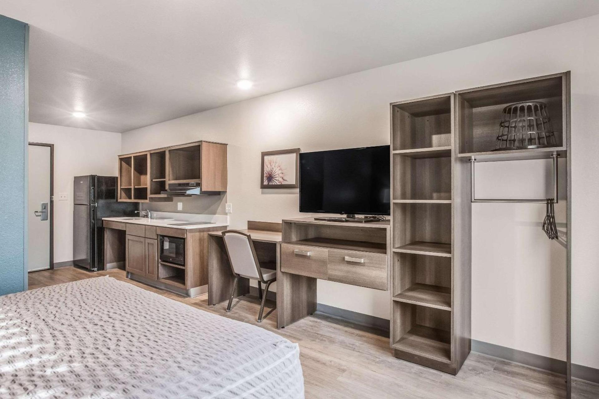 WoodSpring Suites Atlanta McDonough photo 16