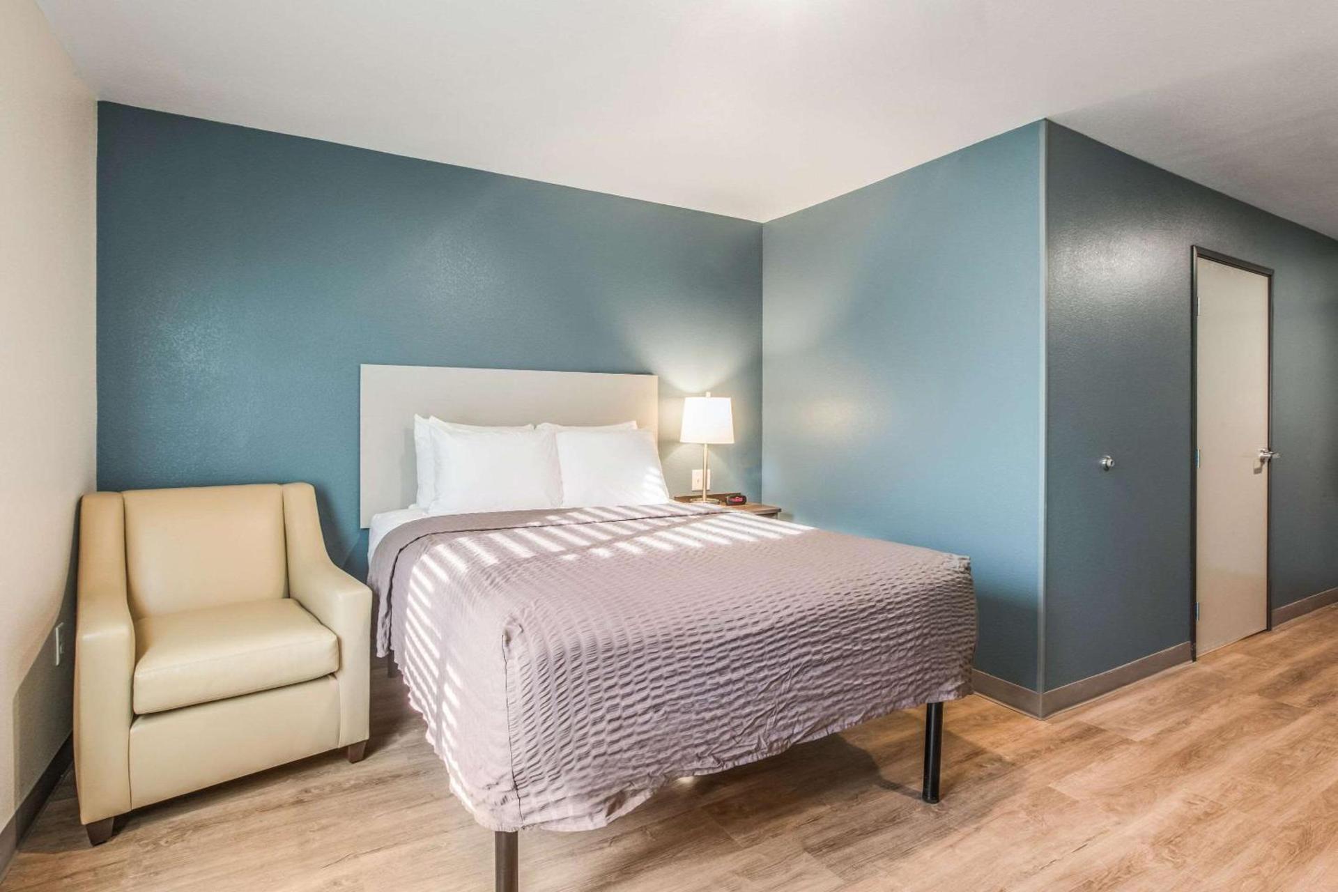 WoodSpring Suites Atlanta McDonough photo 15