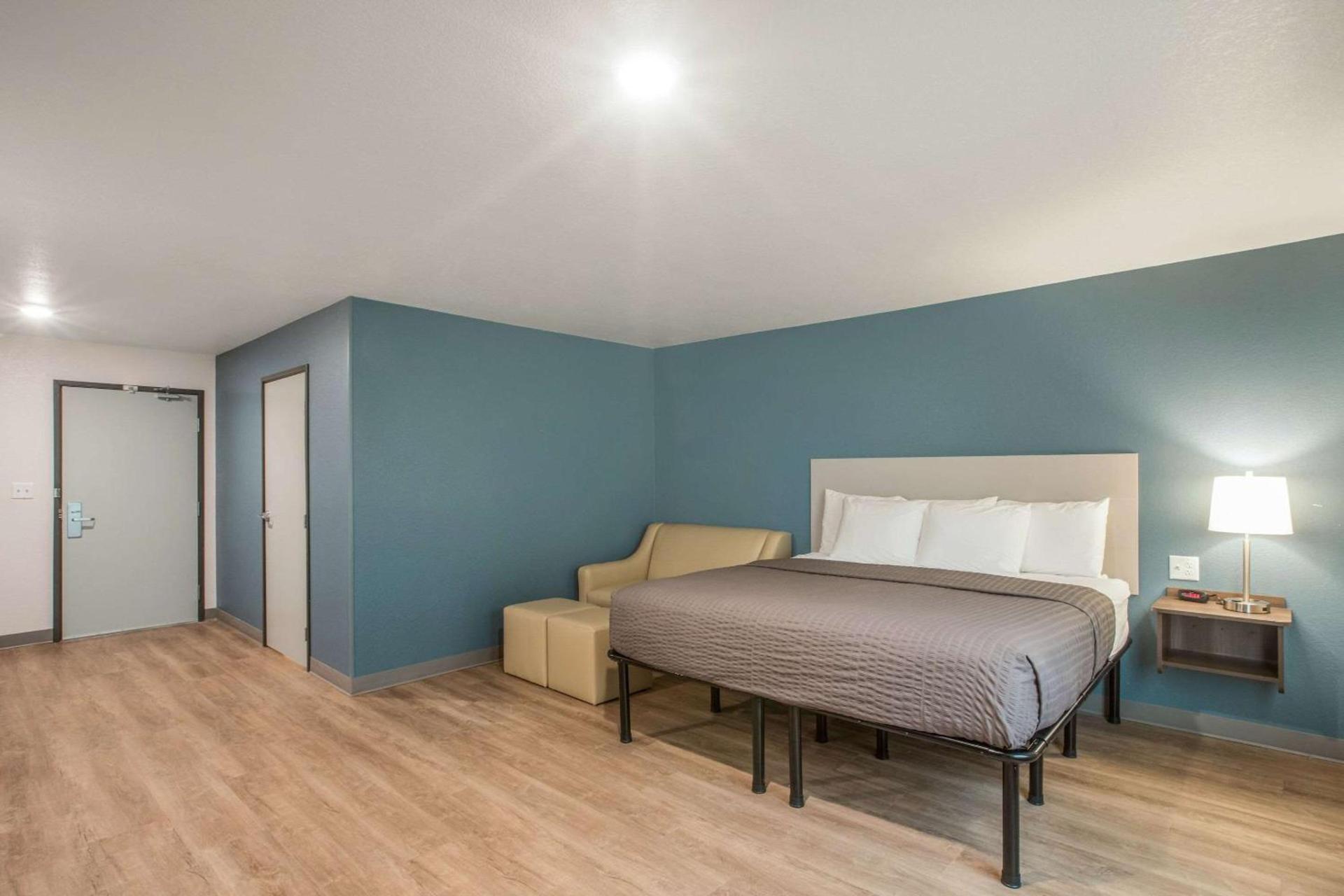 WoodSpring Suites Atlanta McDonough photo 28