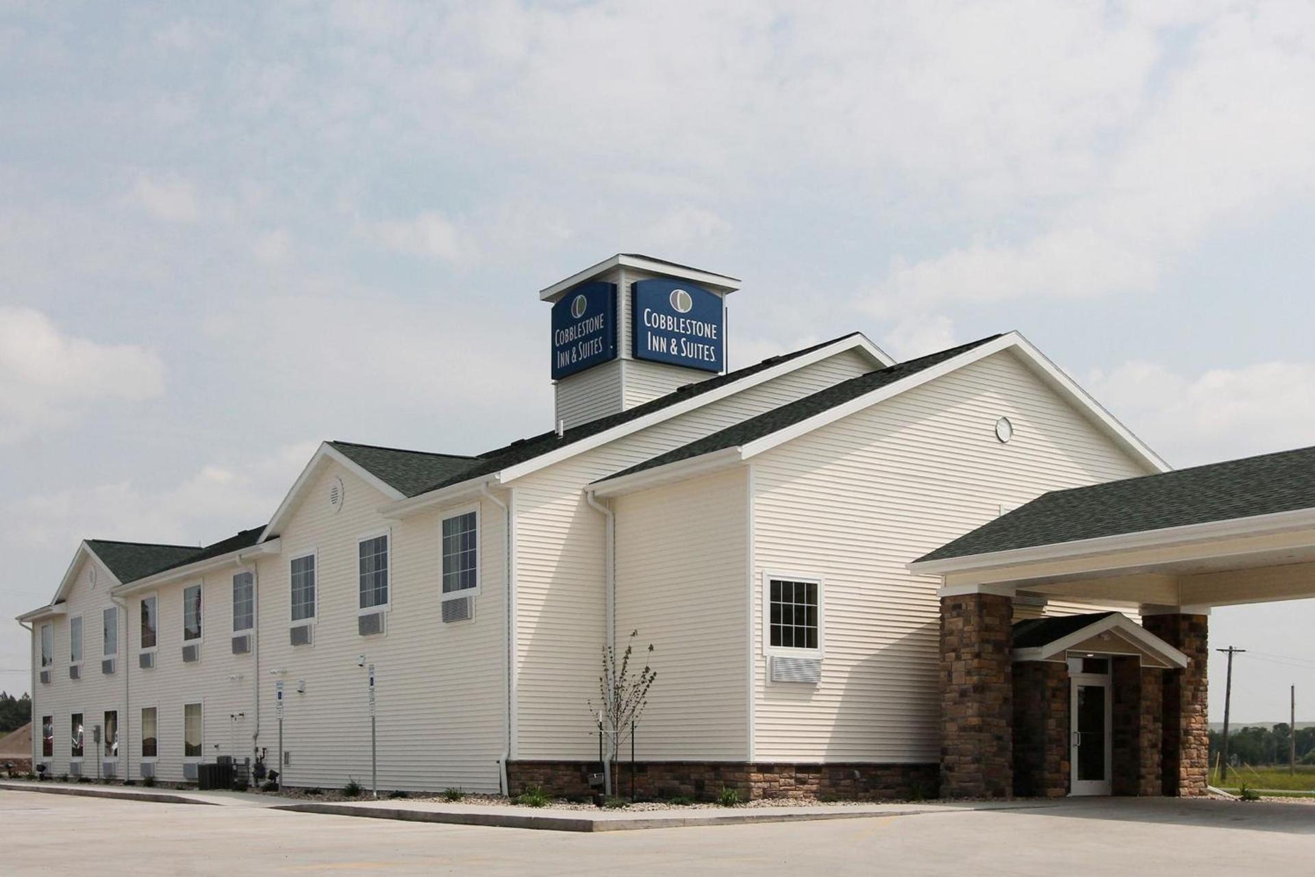 Cobblestone Inn & Suites - Linton photo 48