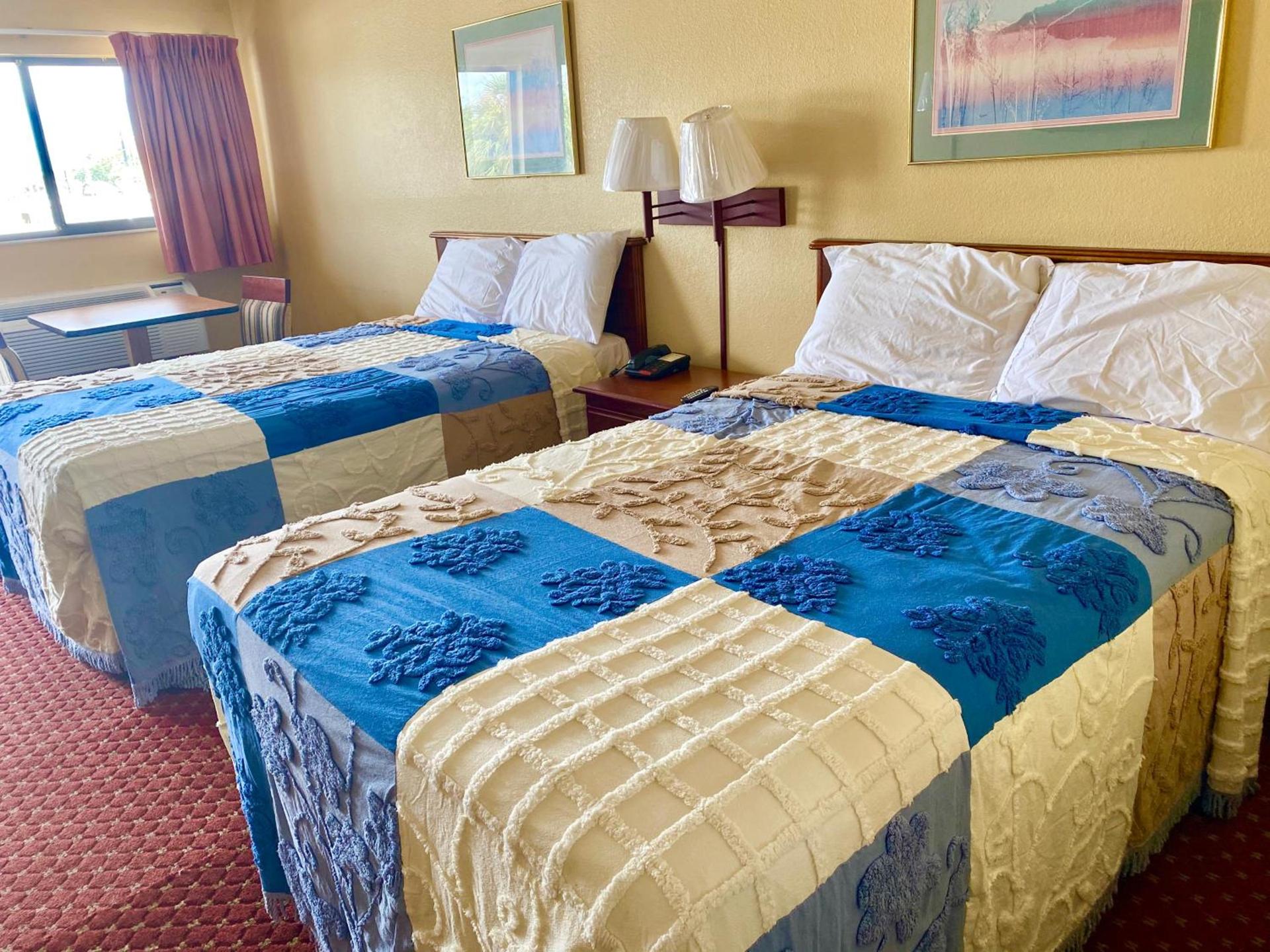 REGENCY INN photo 8
