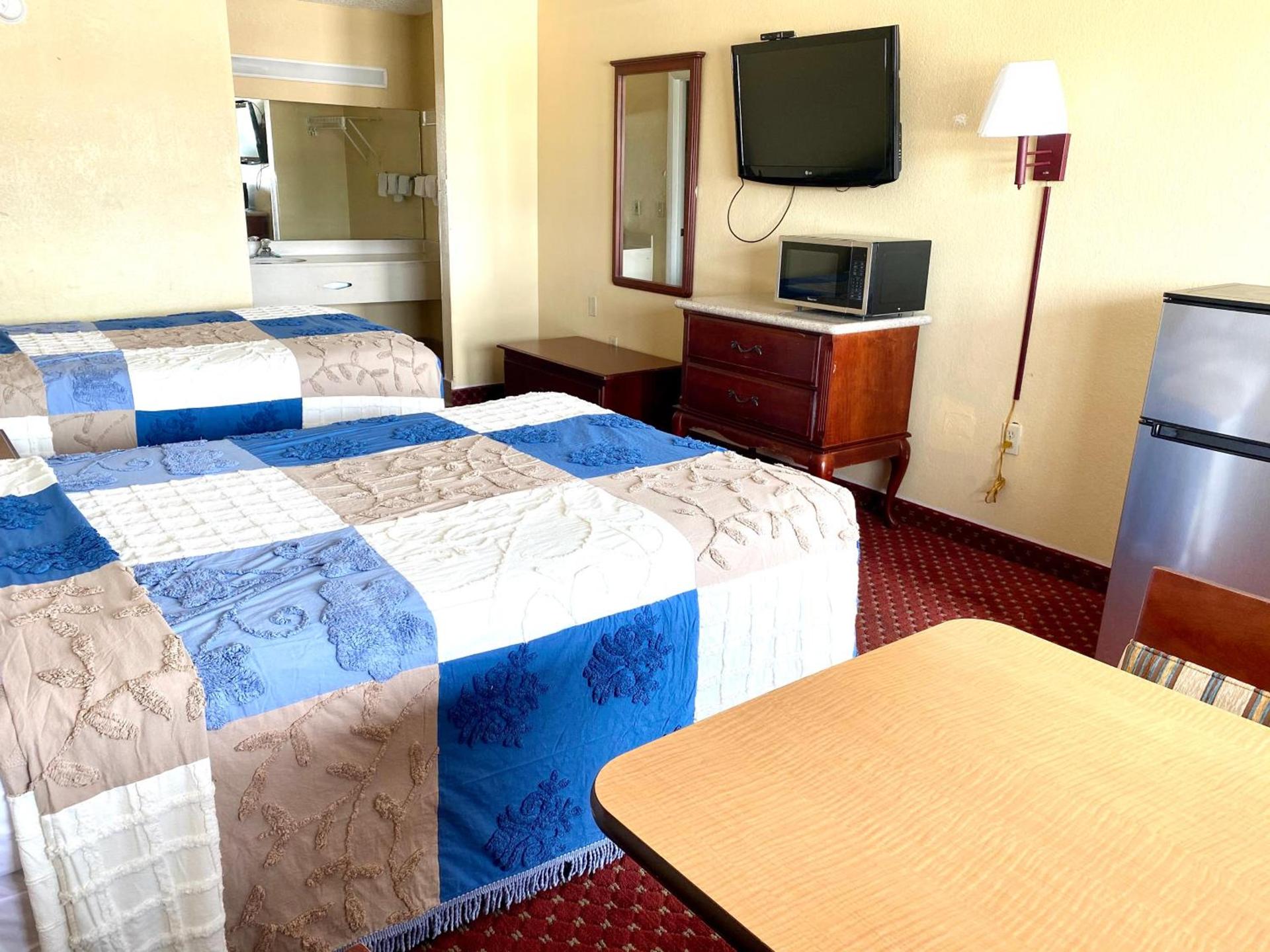 REGENCY INN photo 10