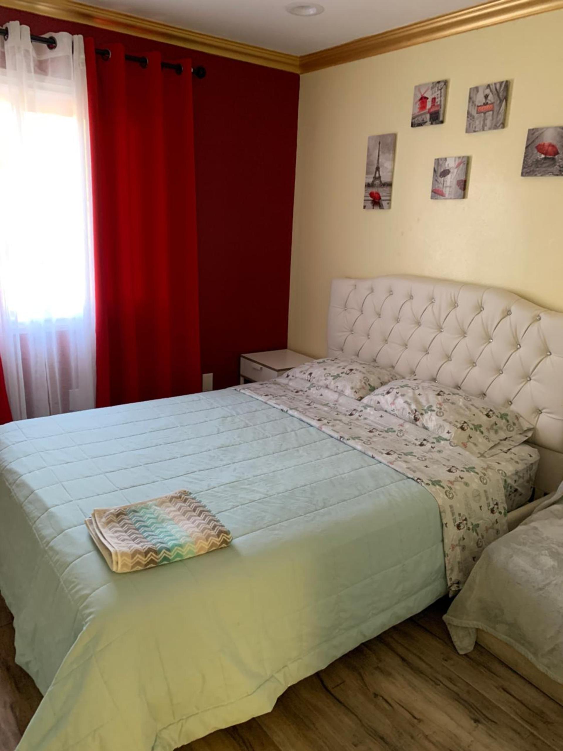 LAX guest house photo 12