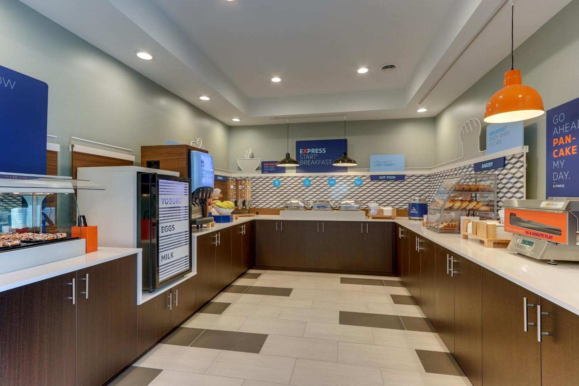 Holiday Inn Express Hotel & Suites Corbin by IHG photo 41