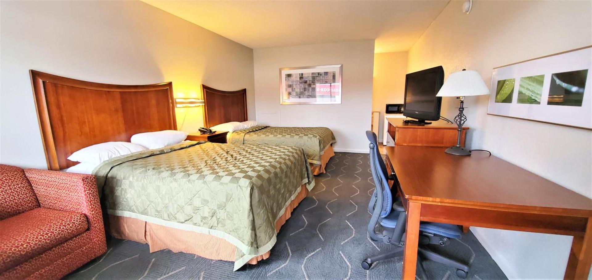 Economy 7 Inn- Newport News photo 7
