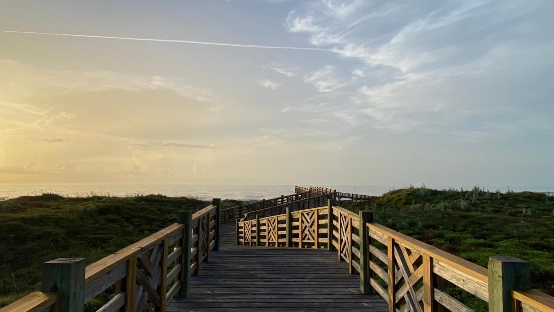 Lively Beach photo 27
