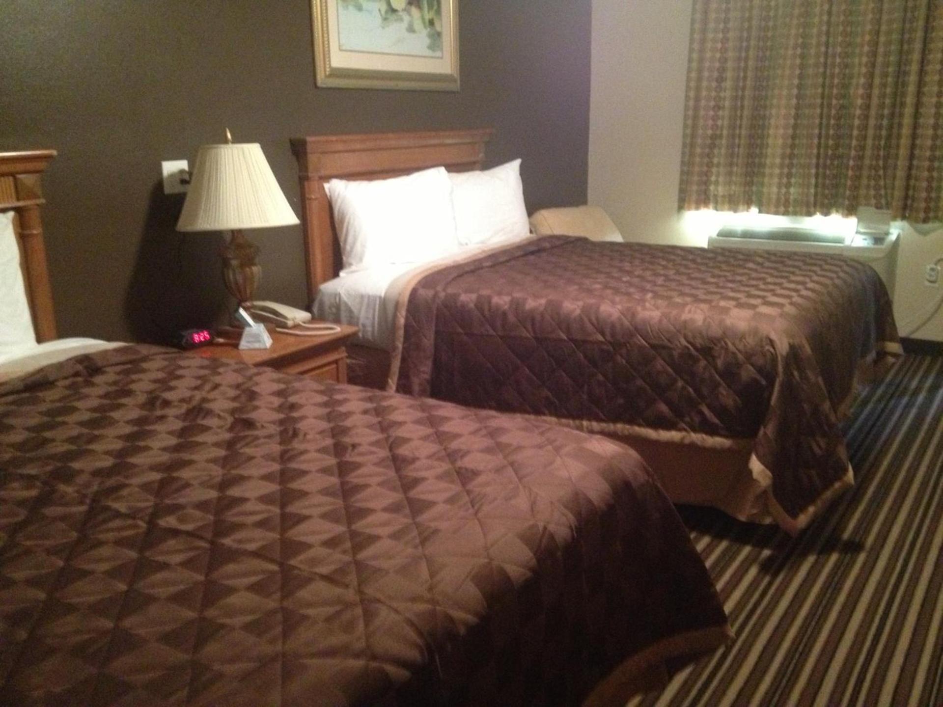 Executive Inn Snyder photo 32