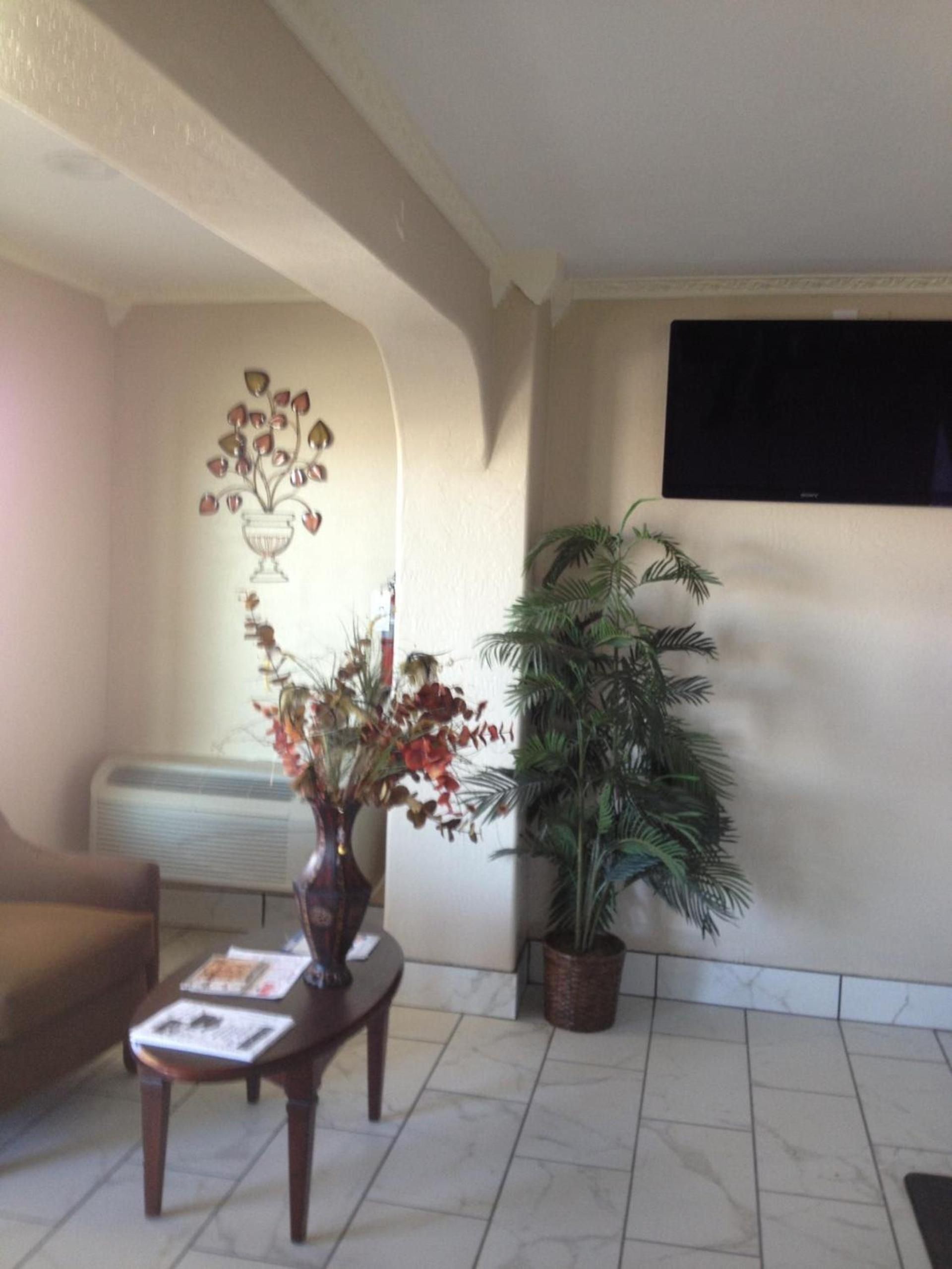 Executive Inn Snyder photo 31