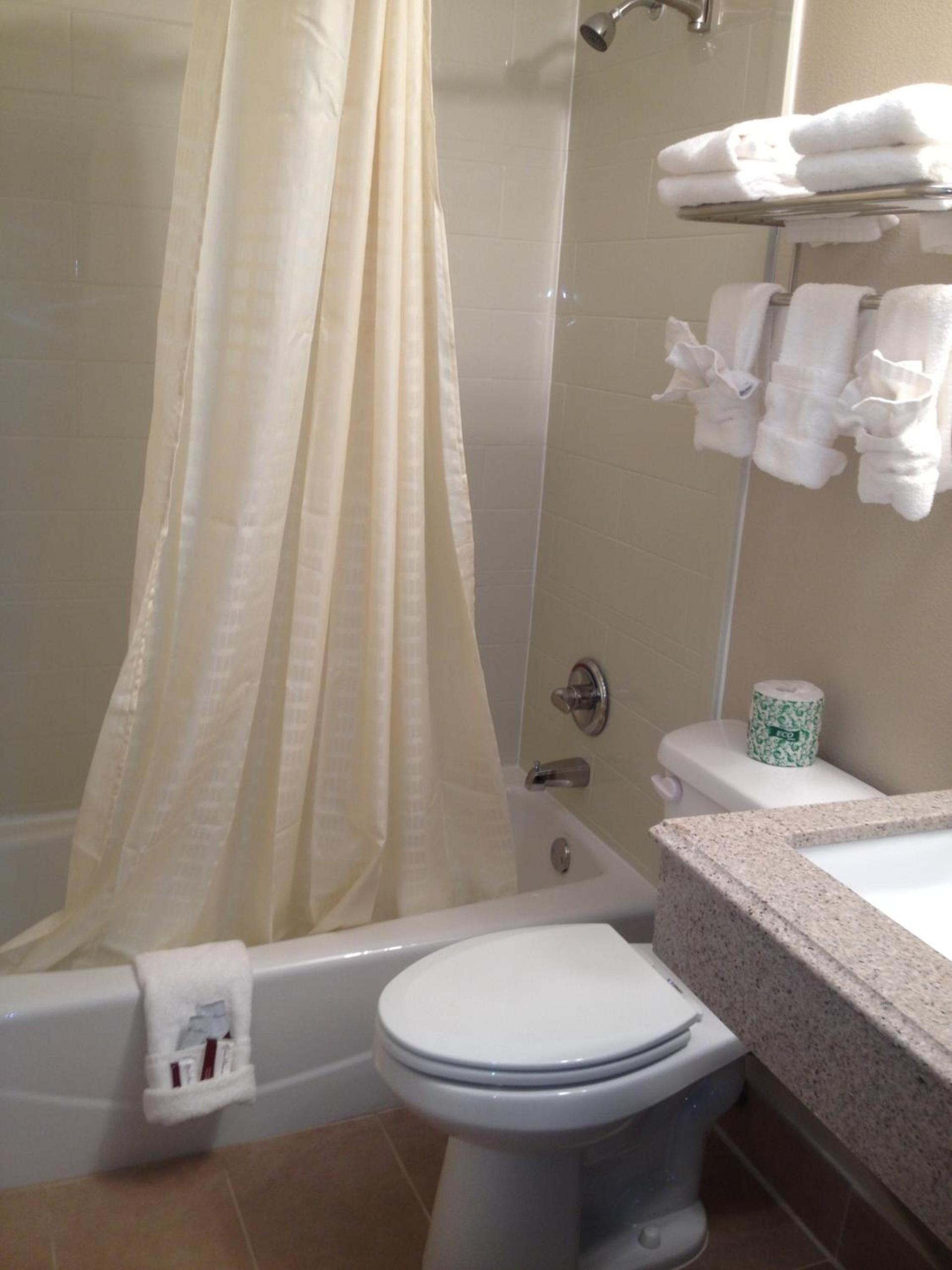 Executive Inn Snyder photo 20