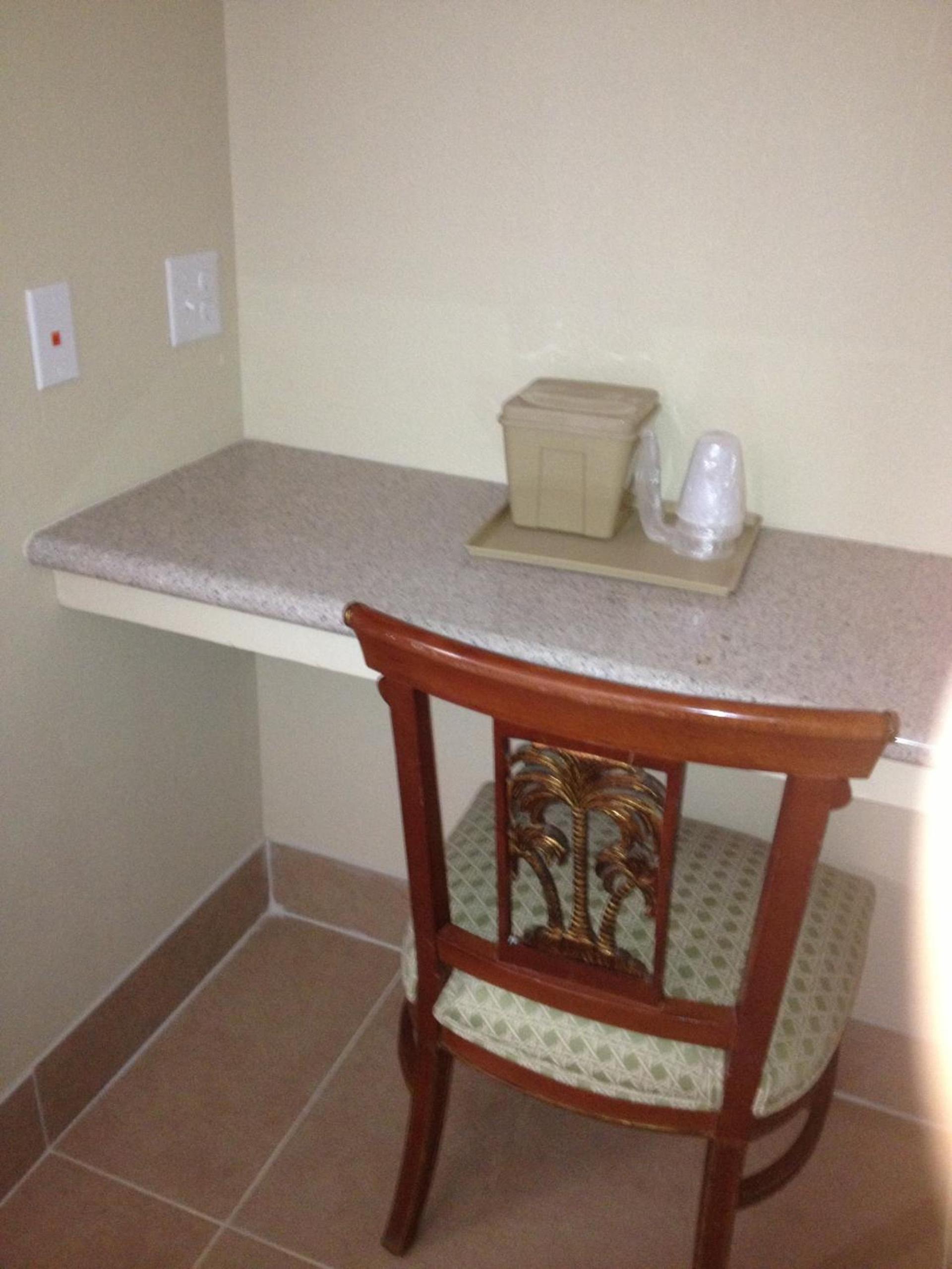 Executive Inn Snyder photo 35