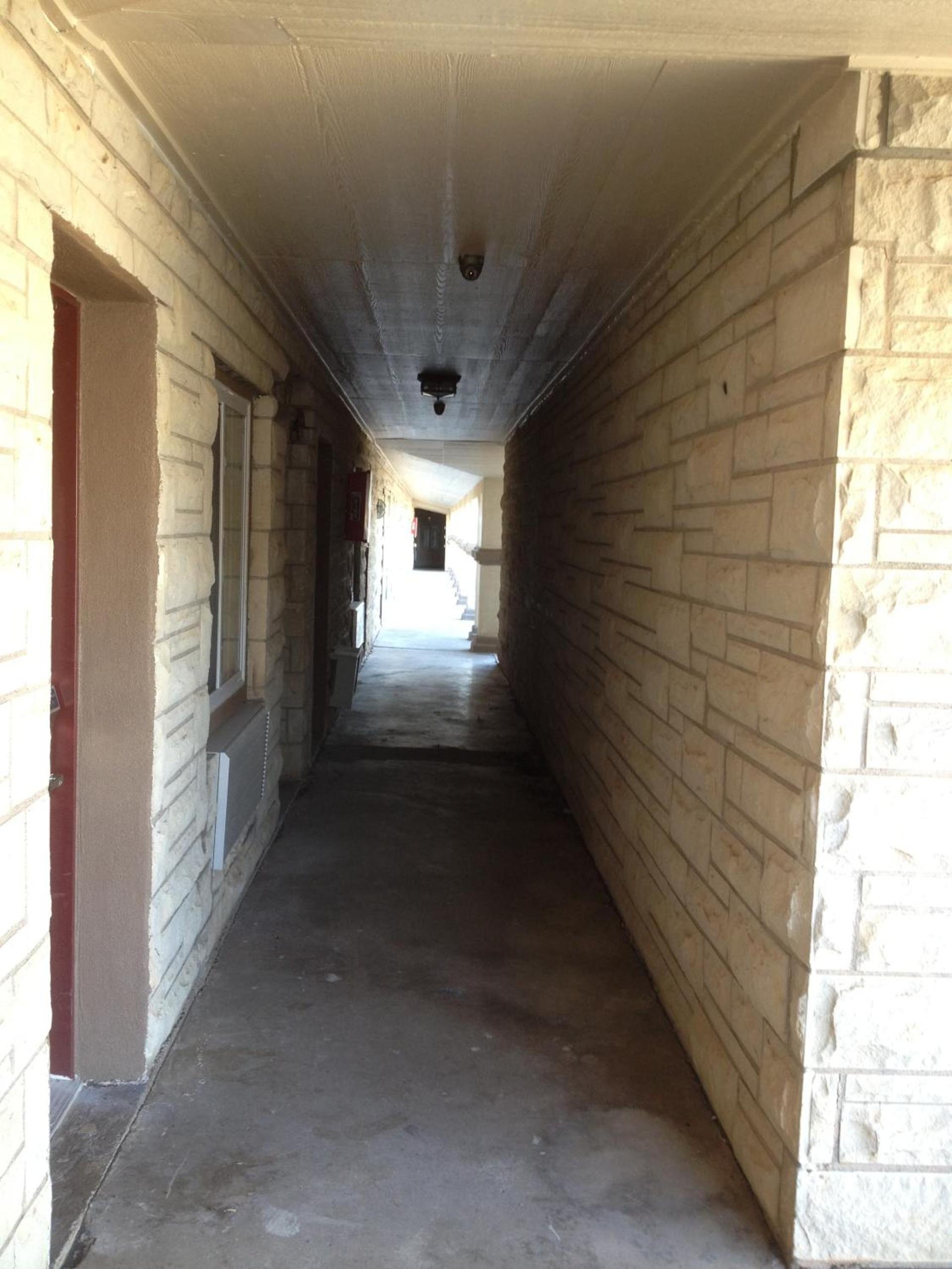 Executive Inn Snyder photo 41