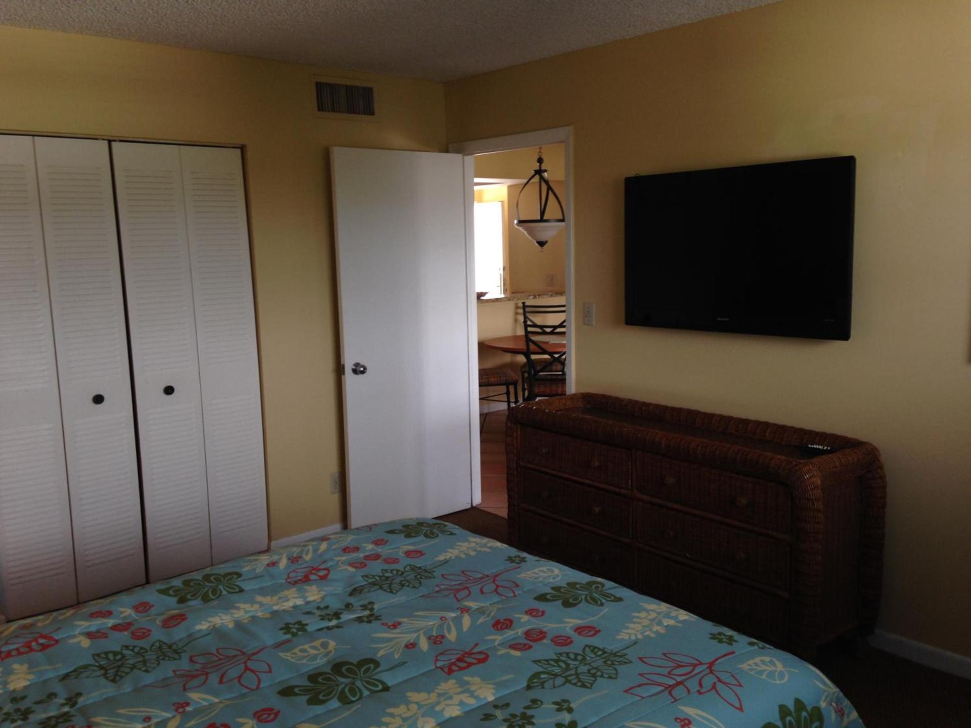 Surfsider Resort - A Timeshare Resort photo 25