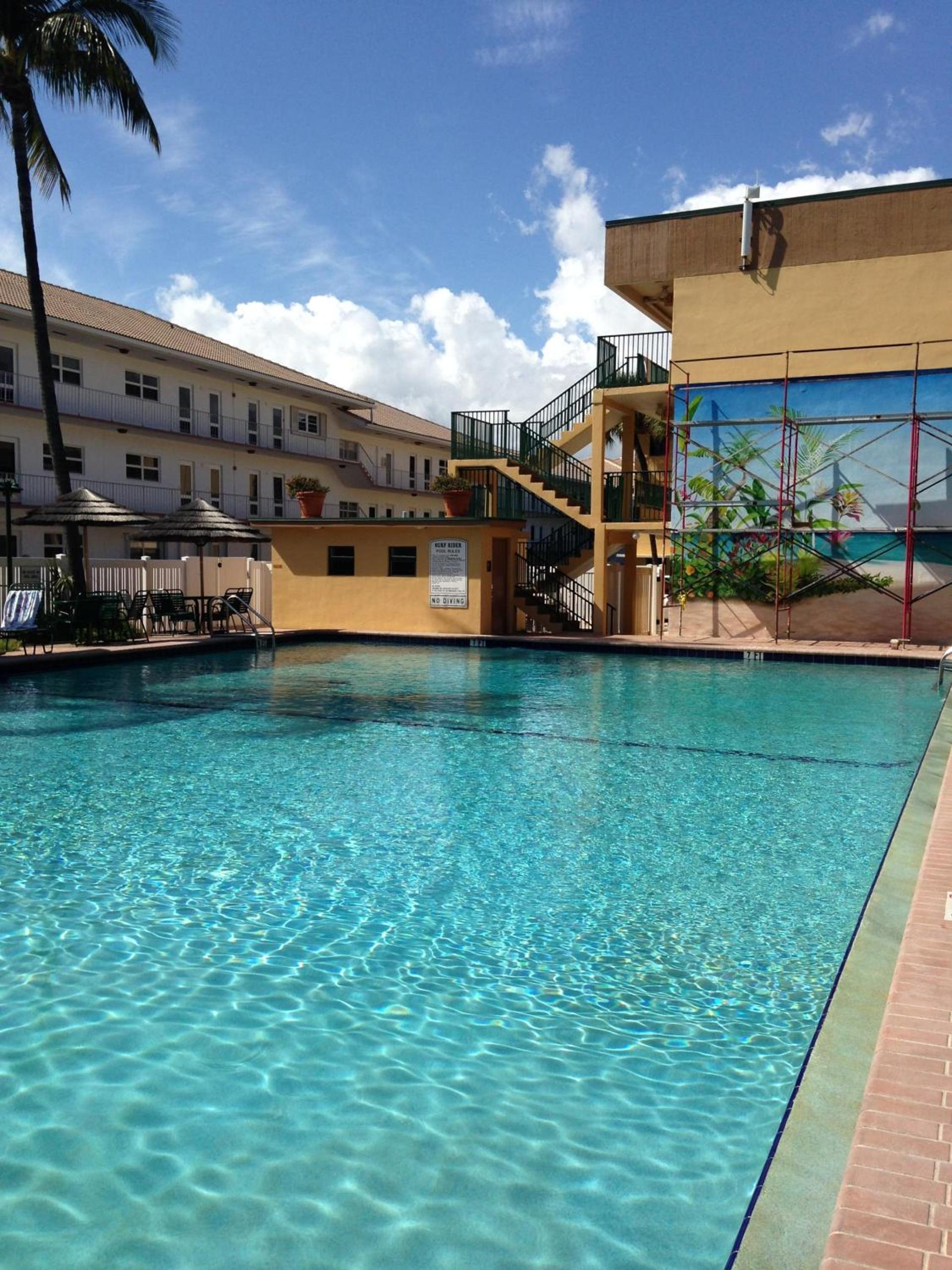 Surfsider Resort - A Timeshare Resort photo 5