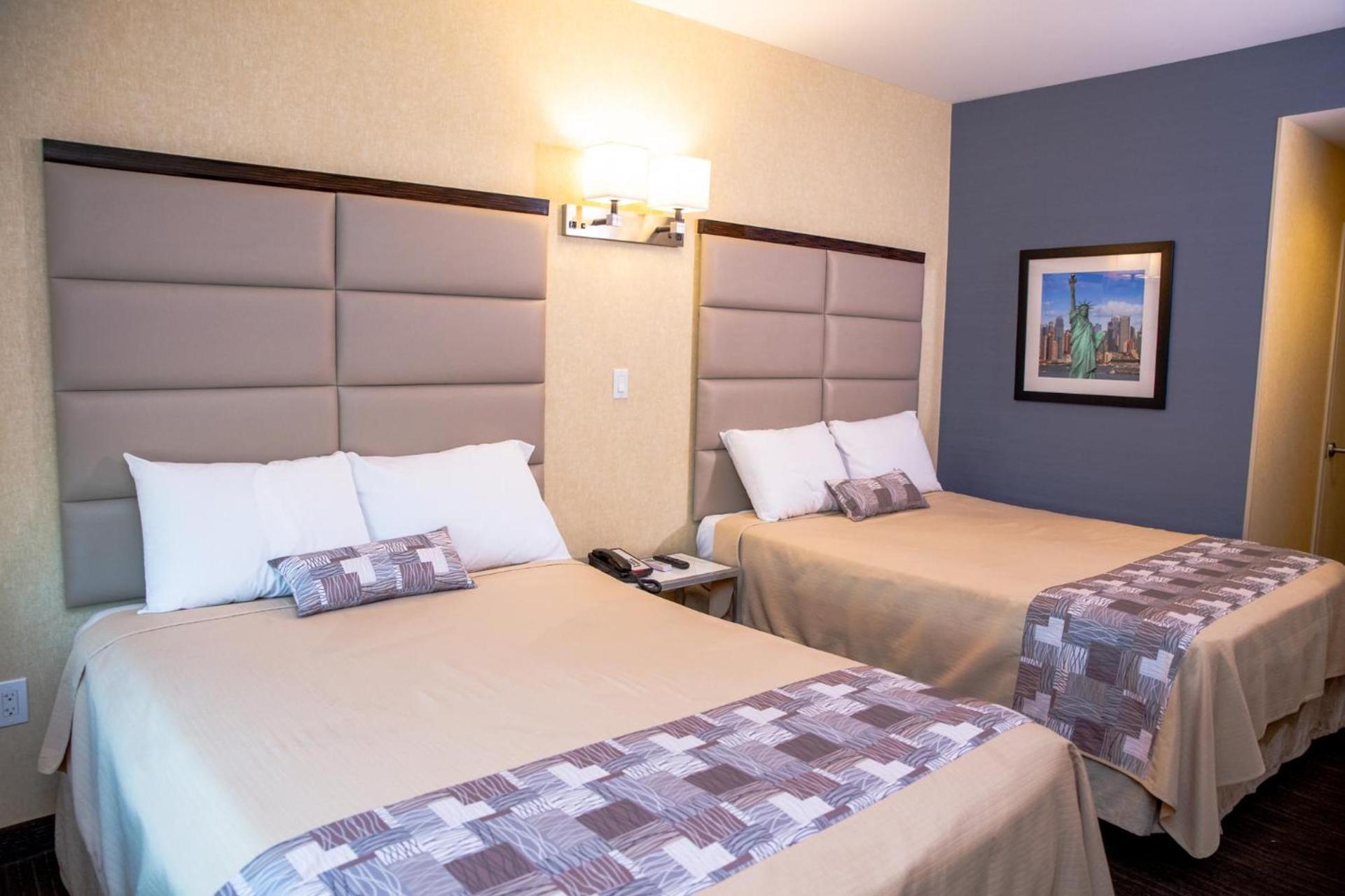 7 Days Hotel photo 24