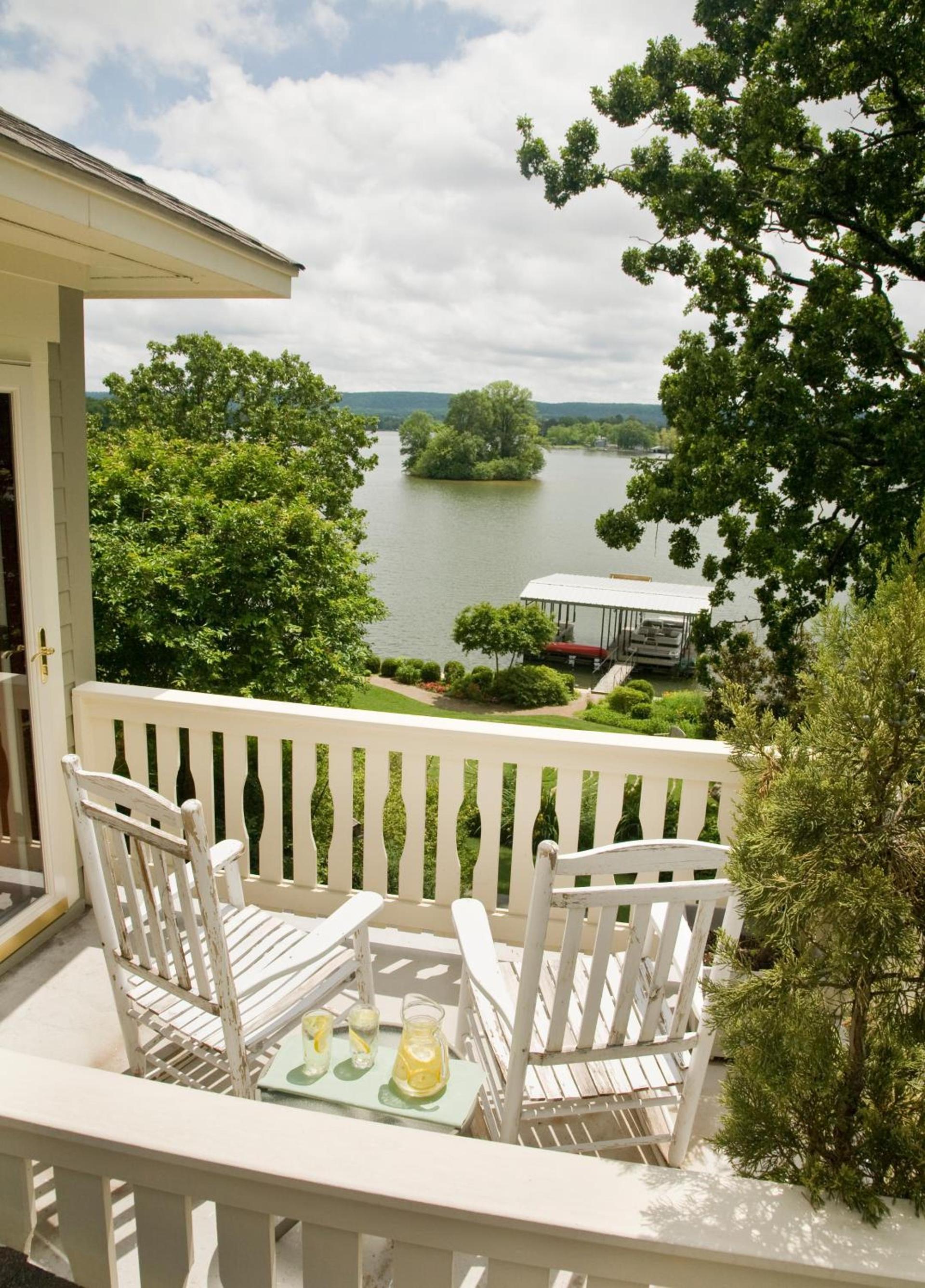 Lookout Point Lakeside Inn photo 15