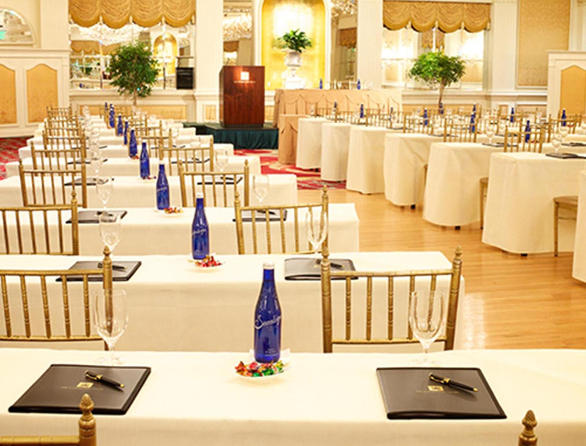 Garden City Hotel photo 46