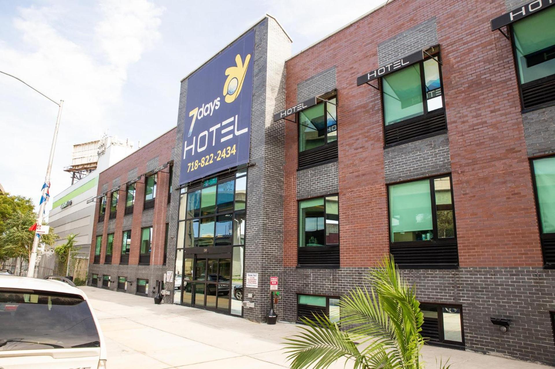 7 Days Hotel photo 2