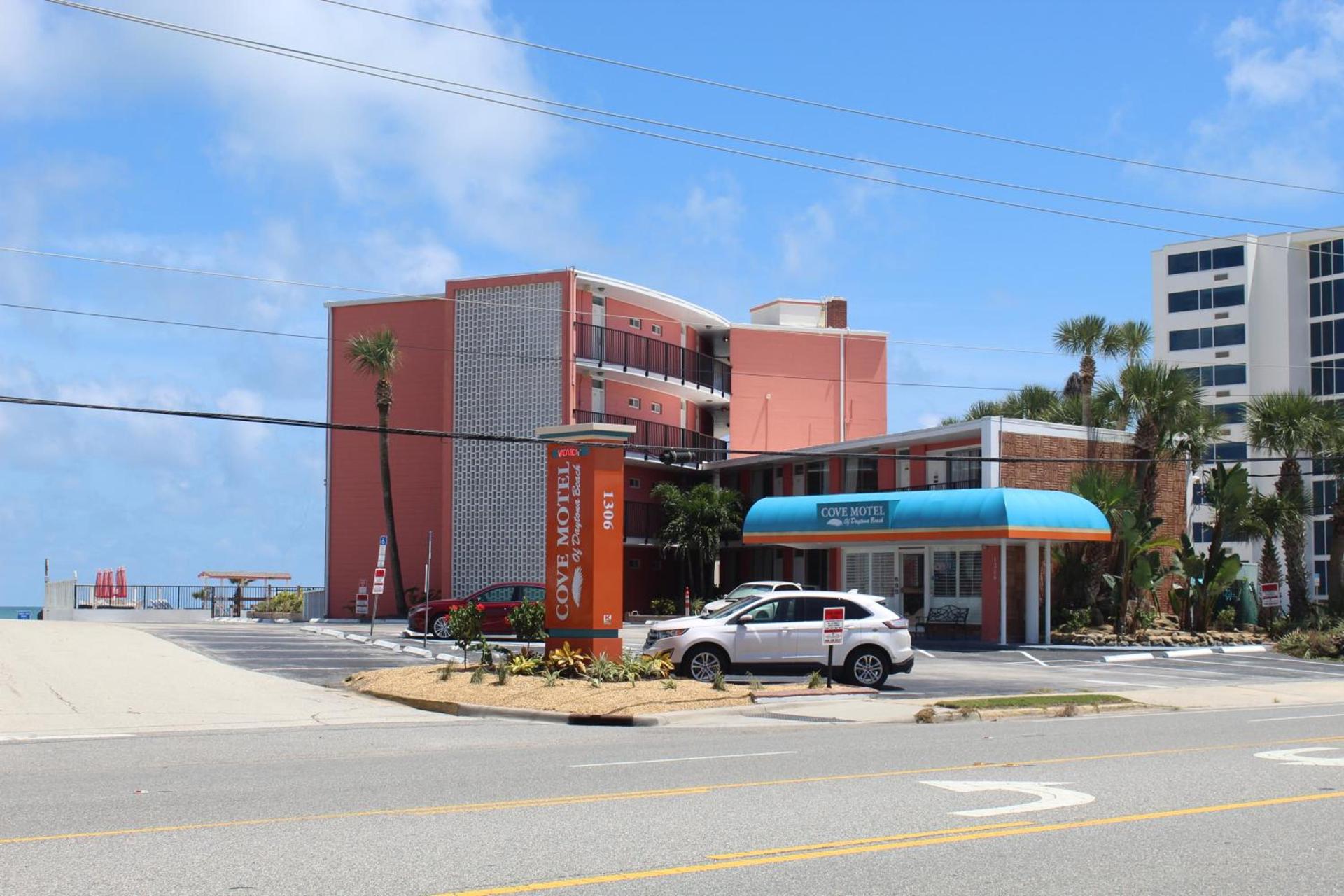 Cove Motel Oceanfront photo 12