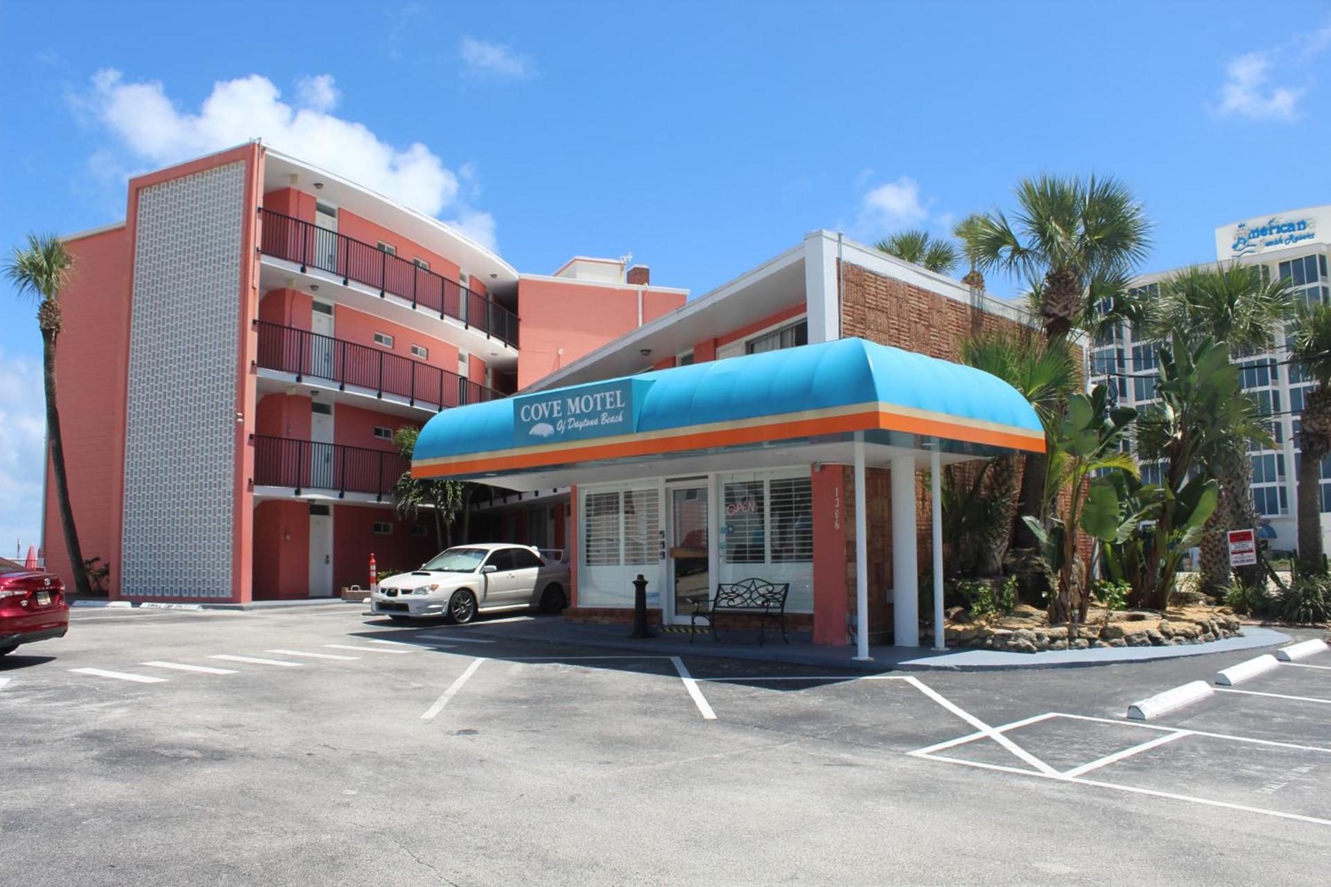 Cove Motel Oceanfront photo 16