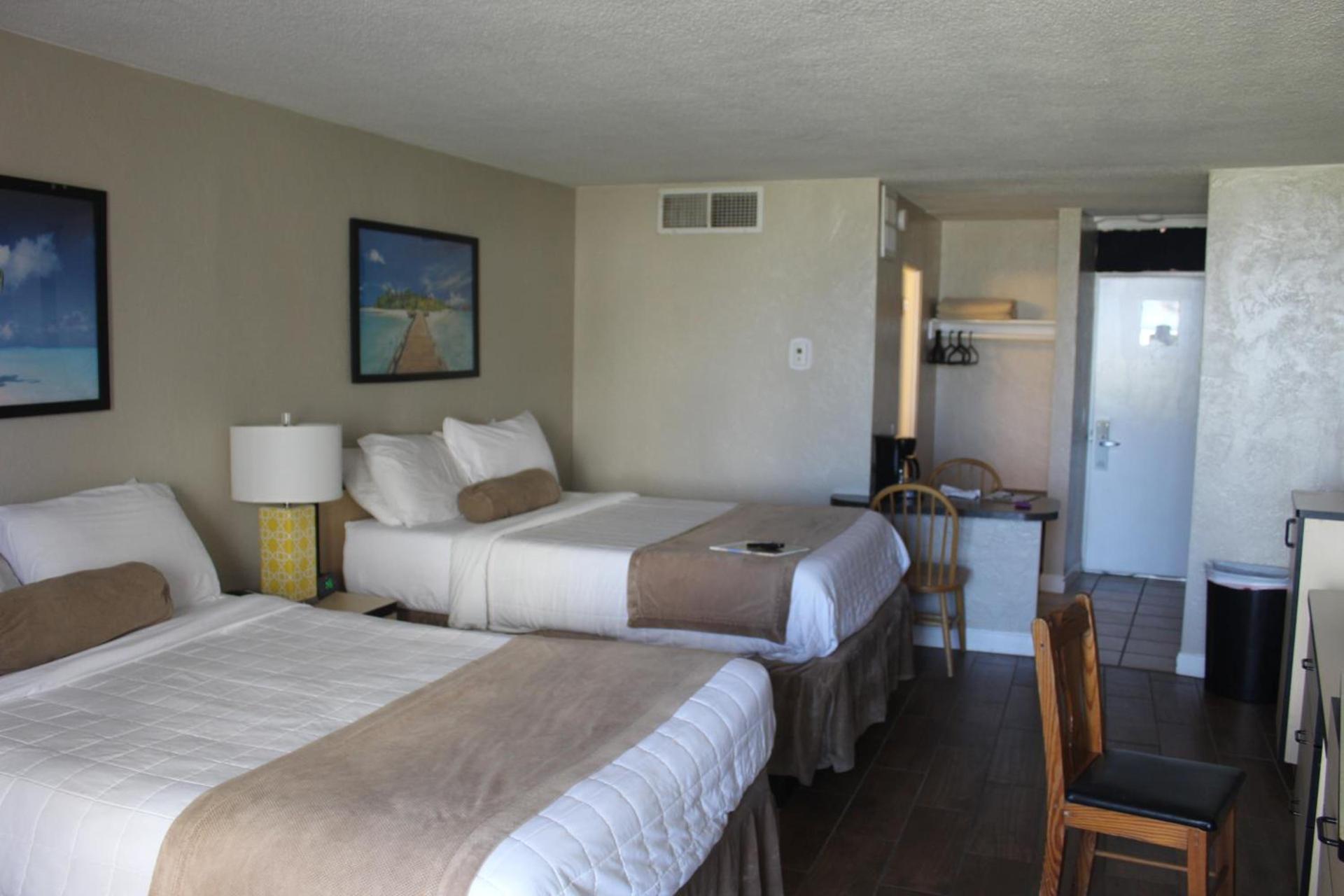 Cove Motel Oceanfront photo 22